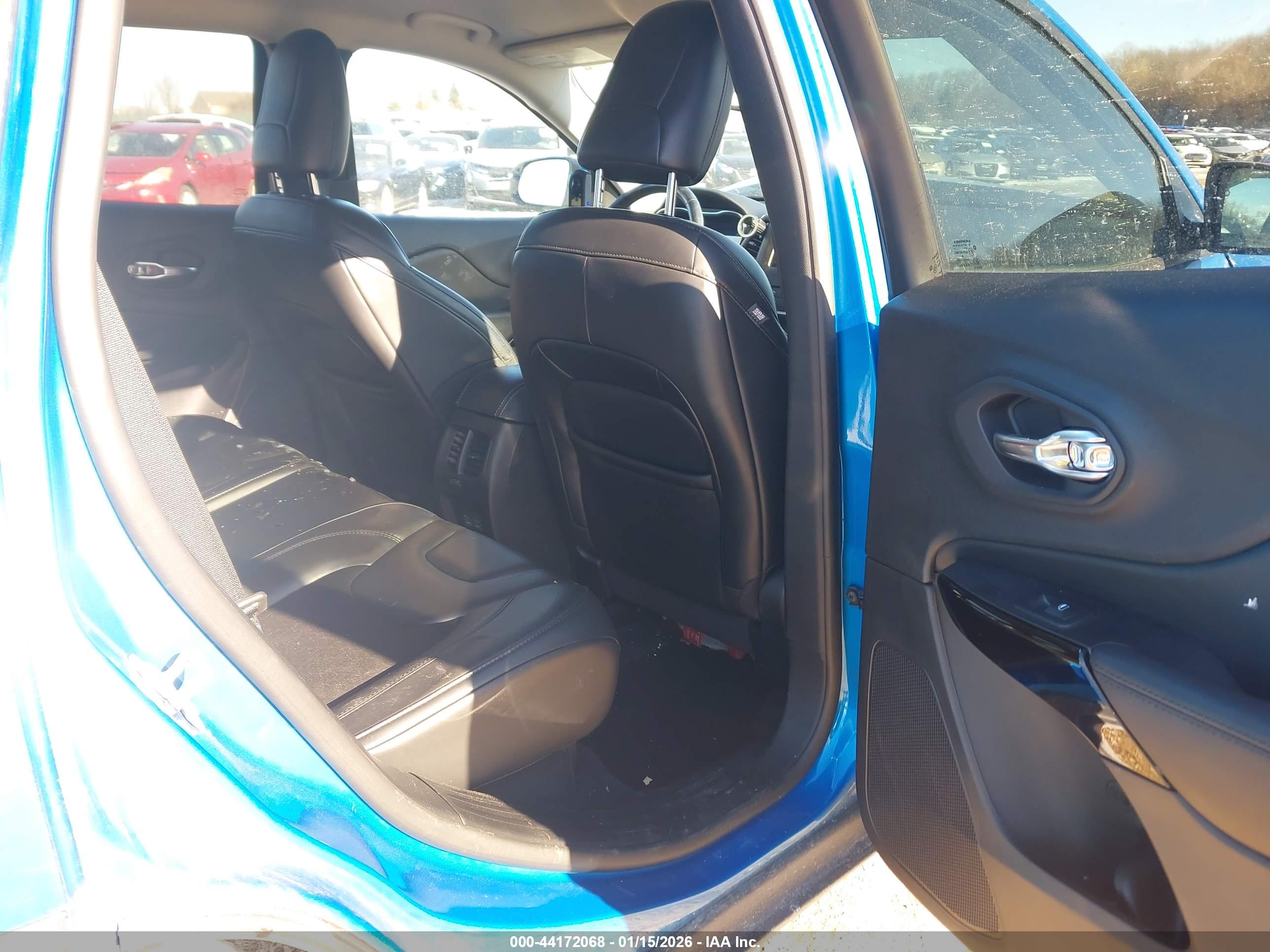 JEEP CHEROKEE image 8