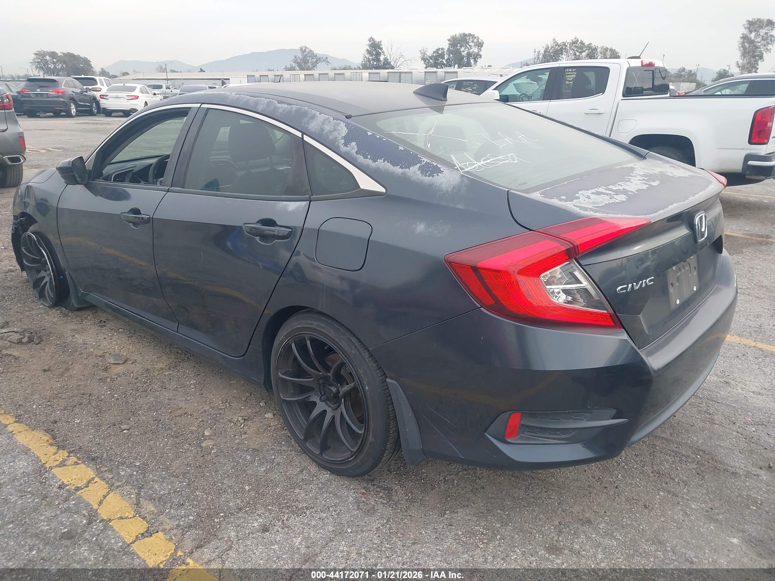 HONDA CIVIC image 3