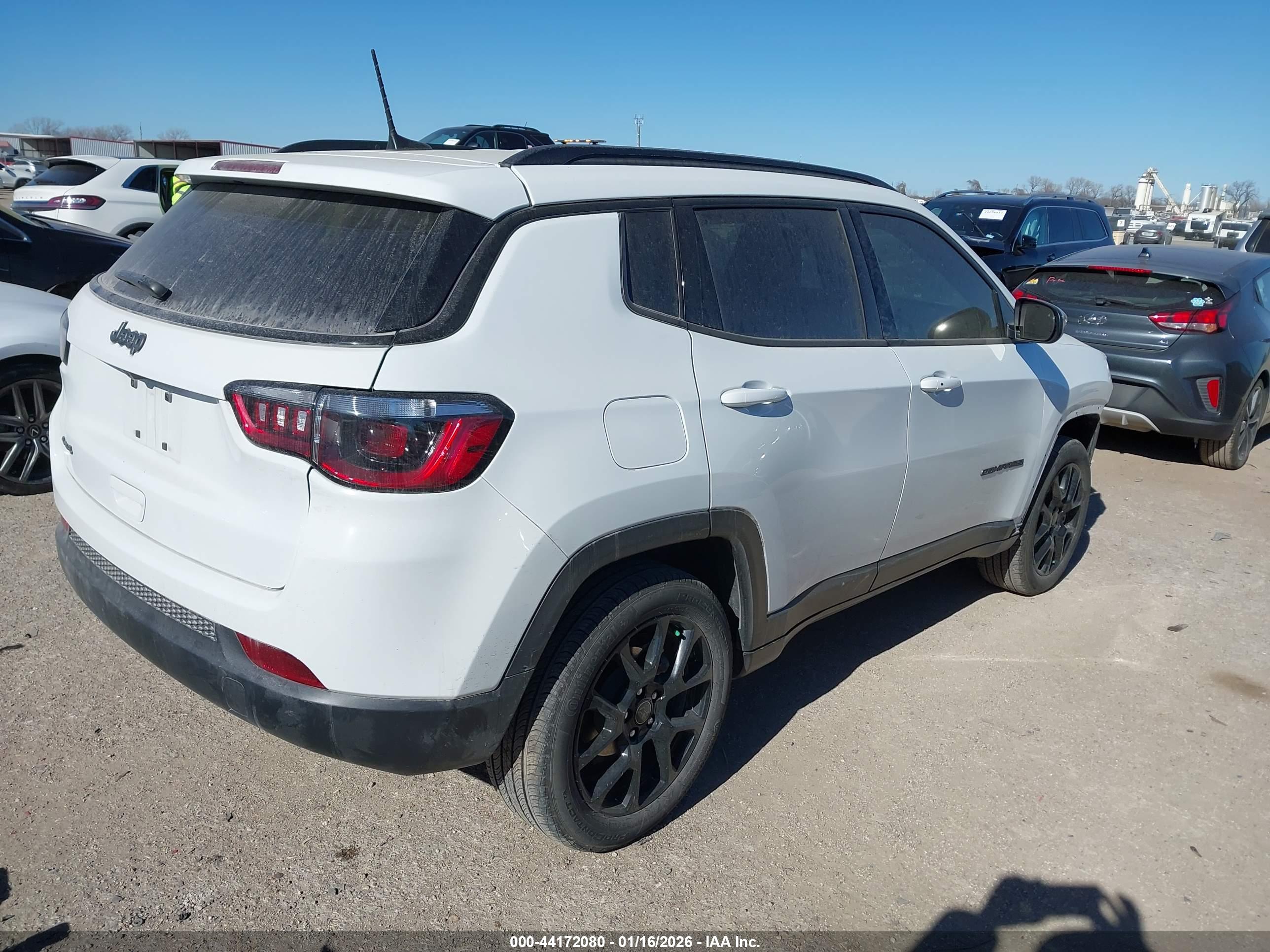 JEEP COMPASS image 4