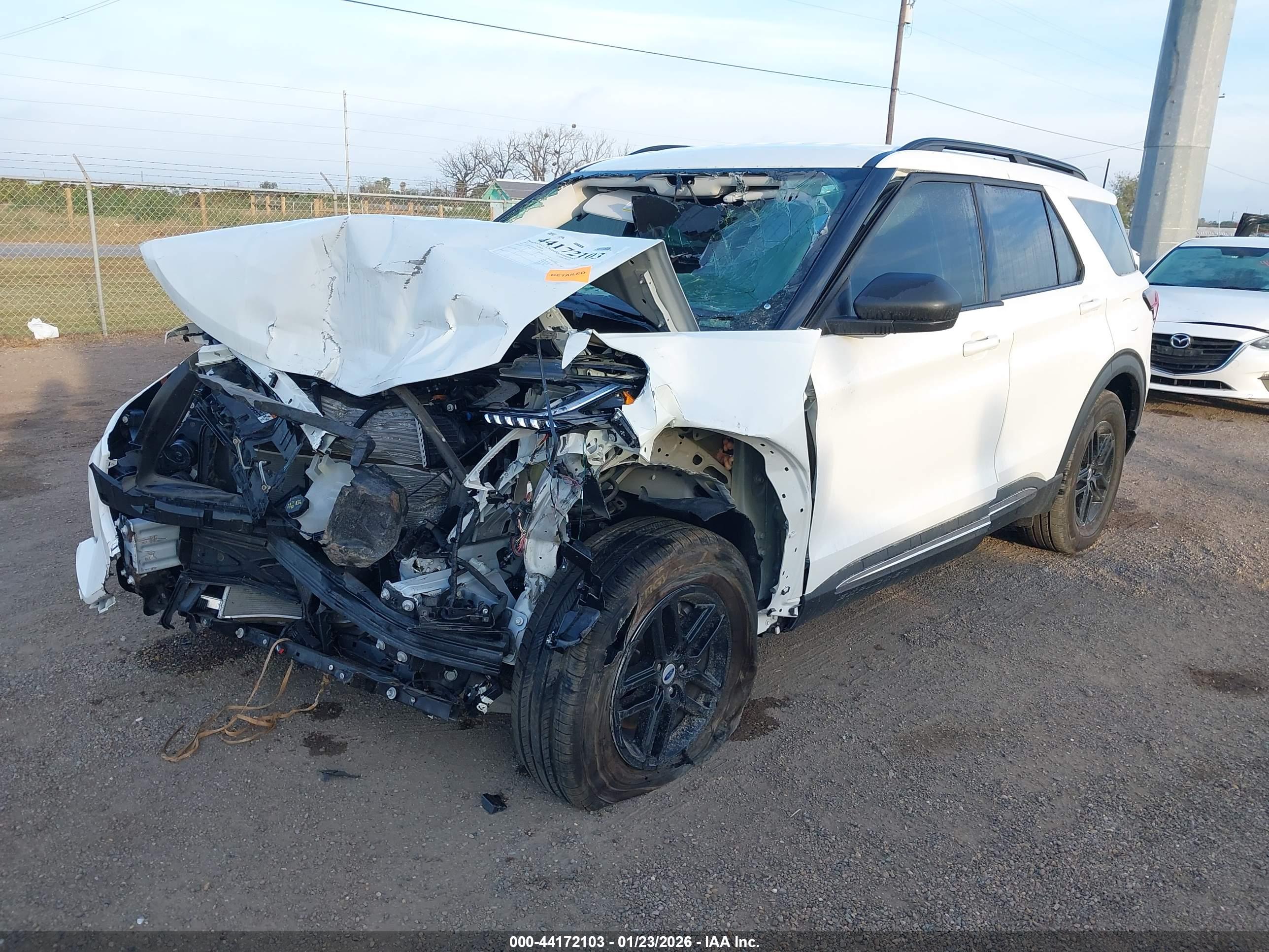 FORD EXPLORER image 2