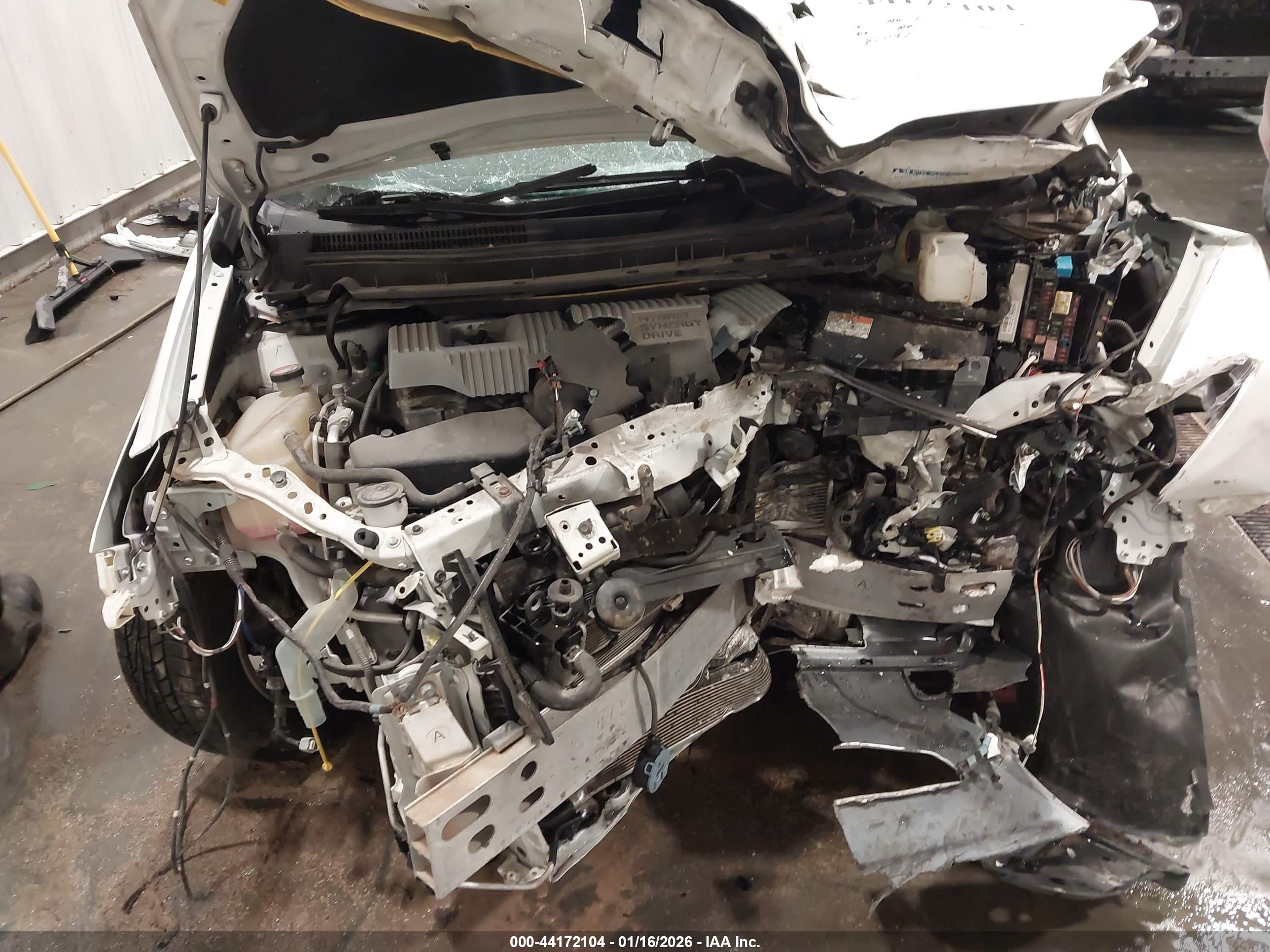 TOYOTA PRIUS image 10