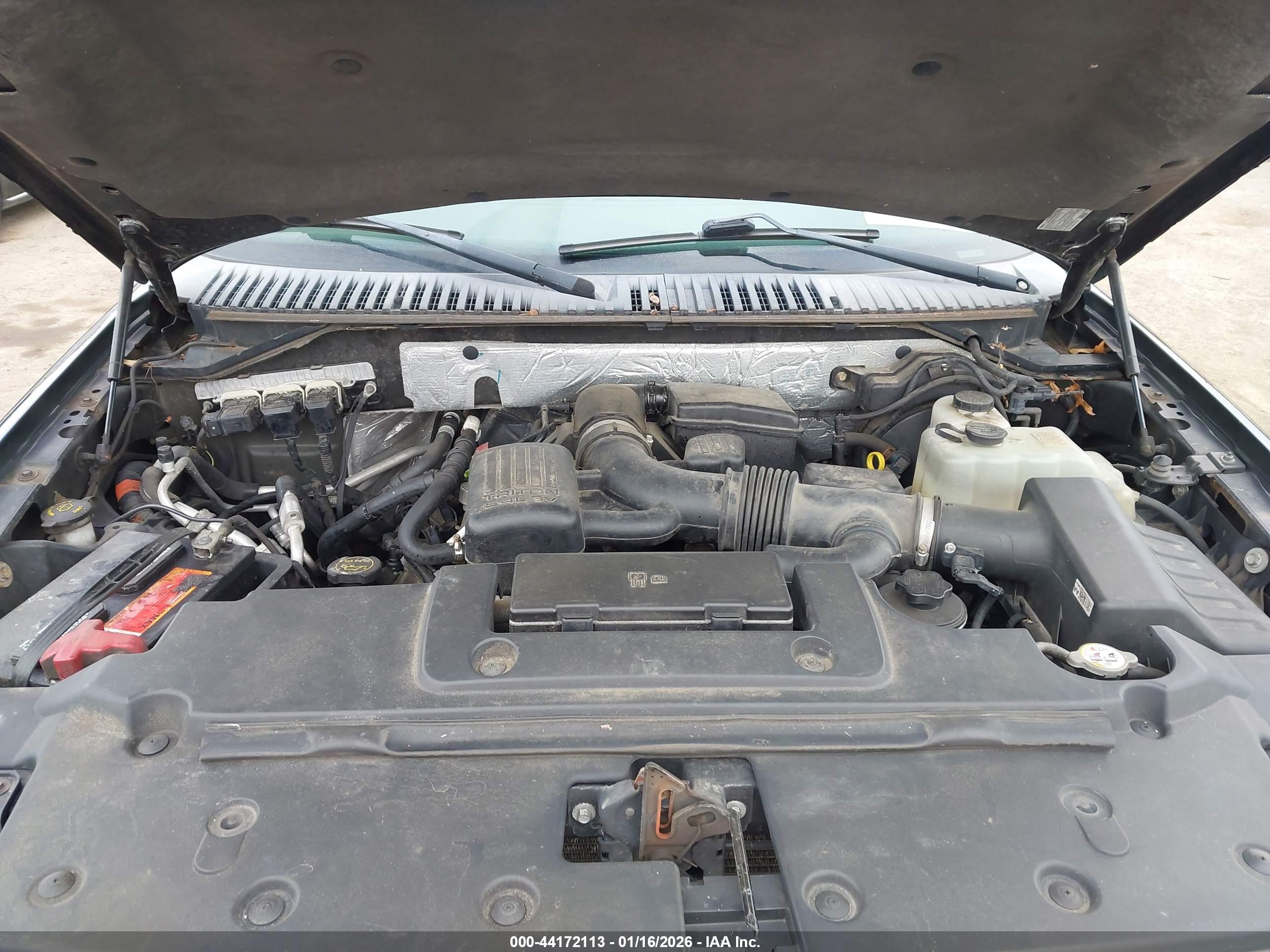 FORD EXPEDITION image 10