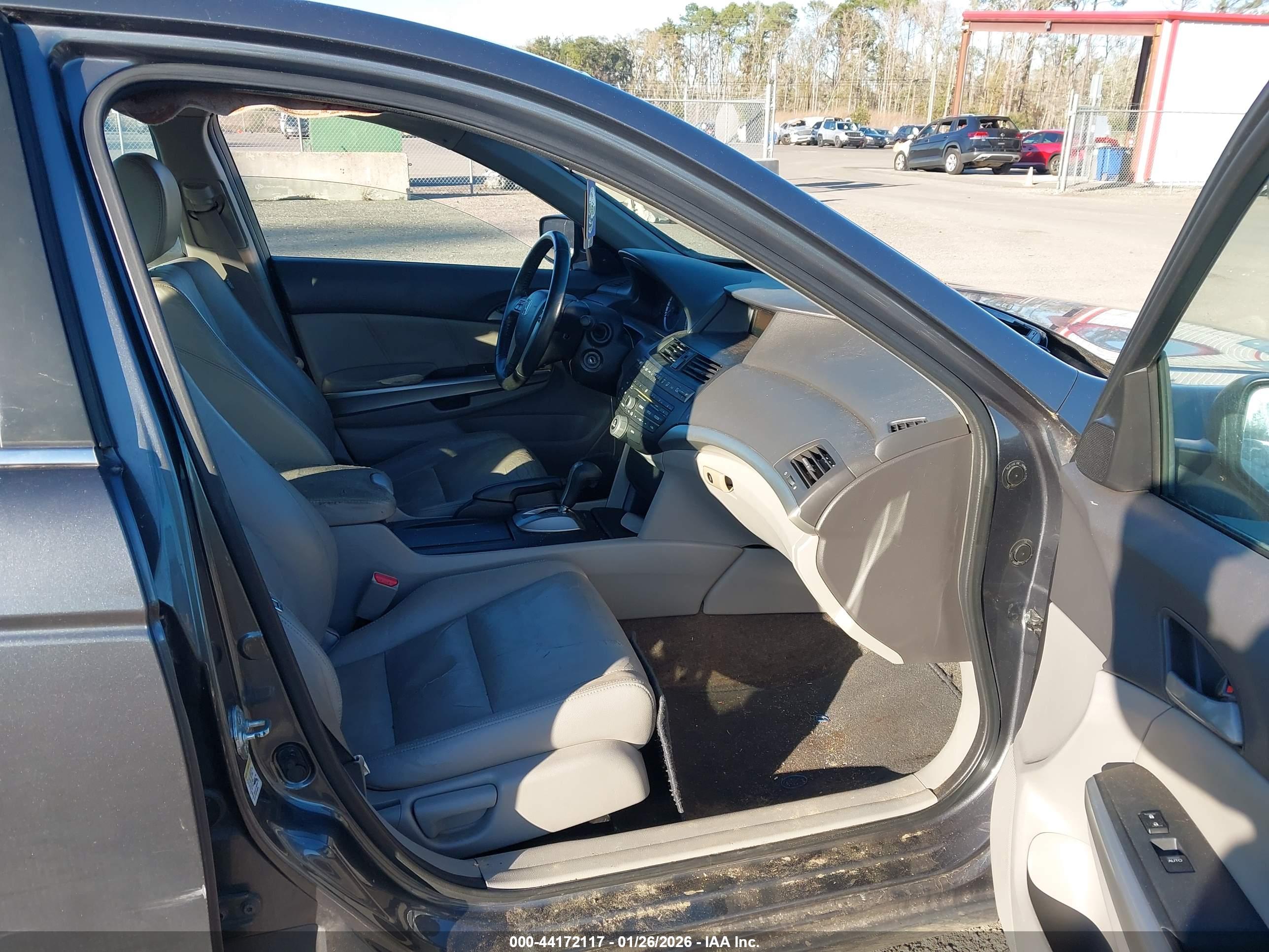 HONDA ACCORD image 5