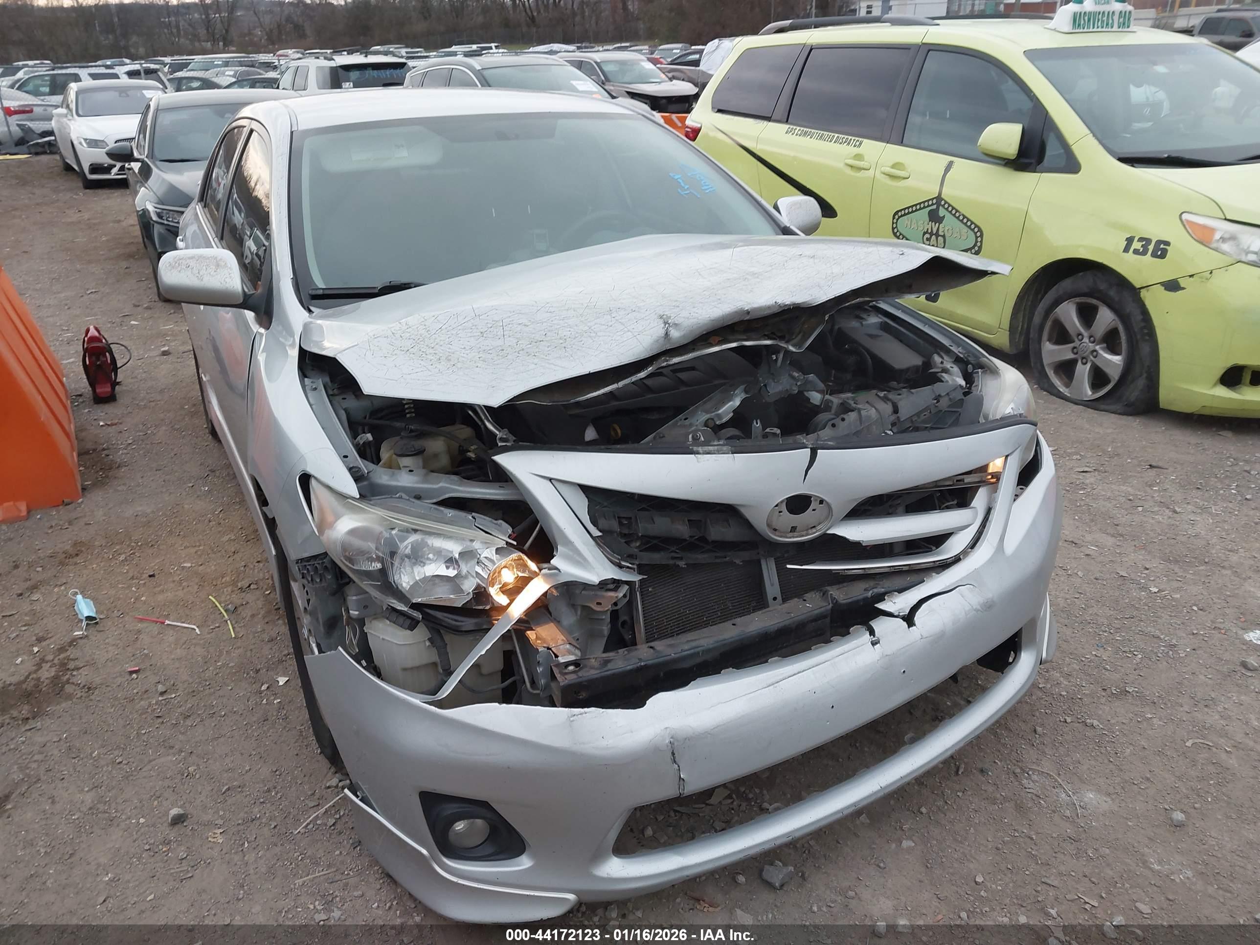 TOYOTA COROLLA image 6