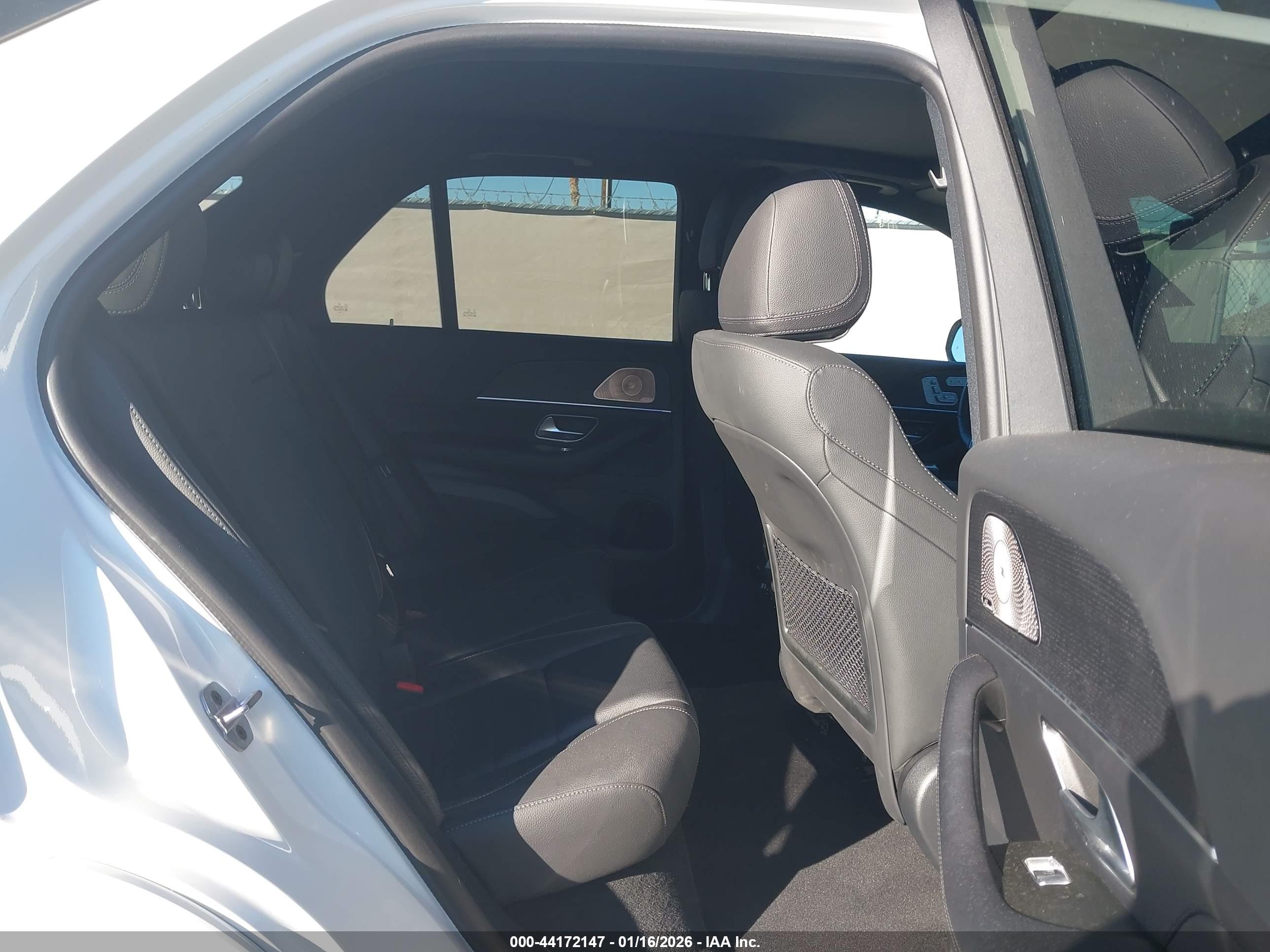 MERCEDES-BENZ GLE image 8