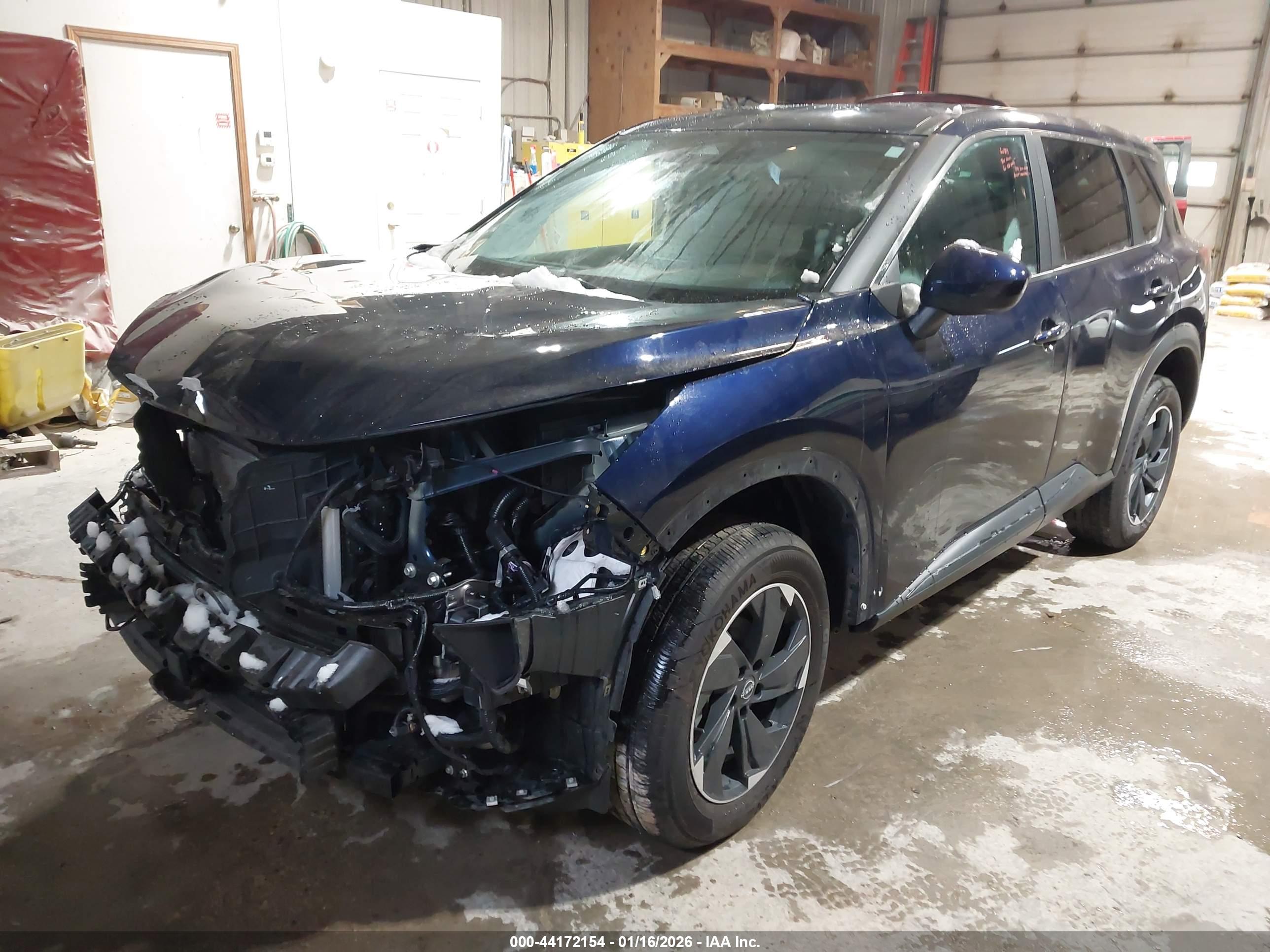 NISSAN ROGUE image 2