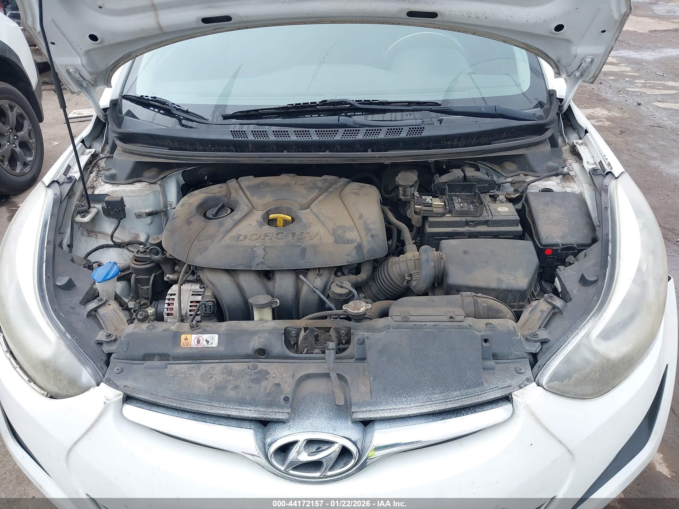 HYUNDAI ELANTRA image 10