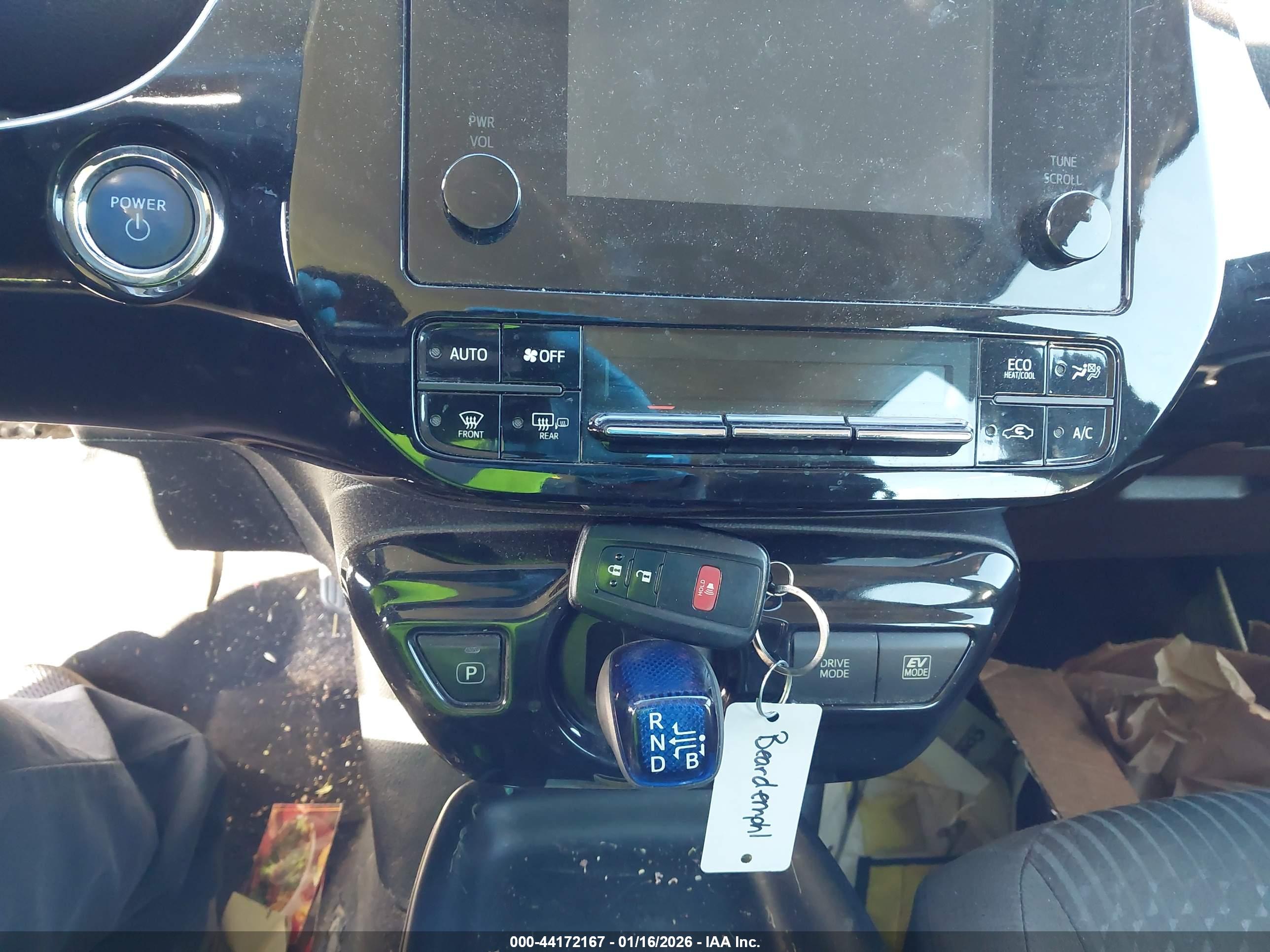 TOYOTA PRIUS image 11