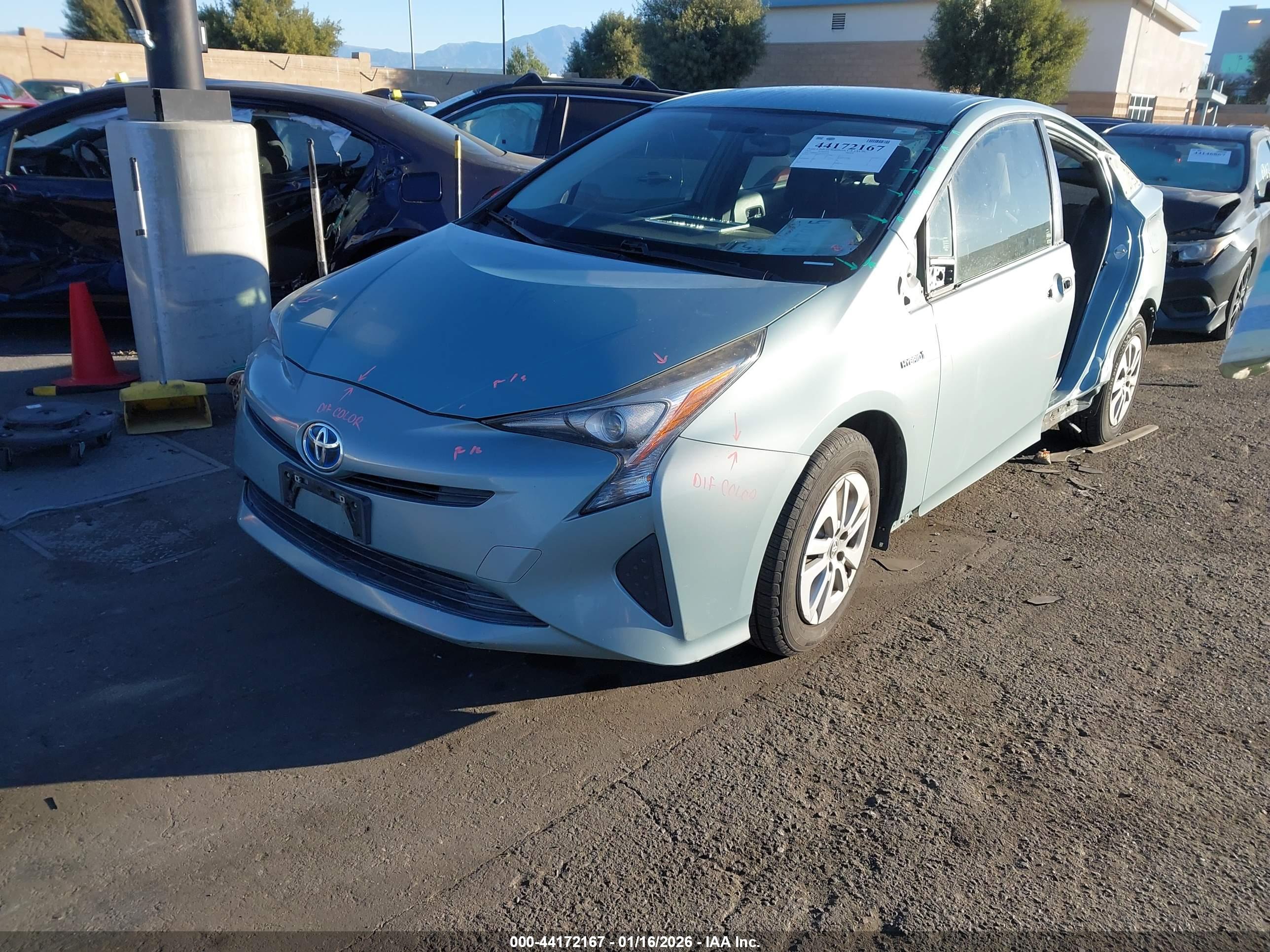 TOYOTA PRIUS image 2