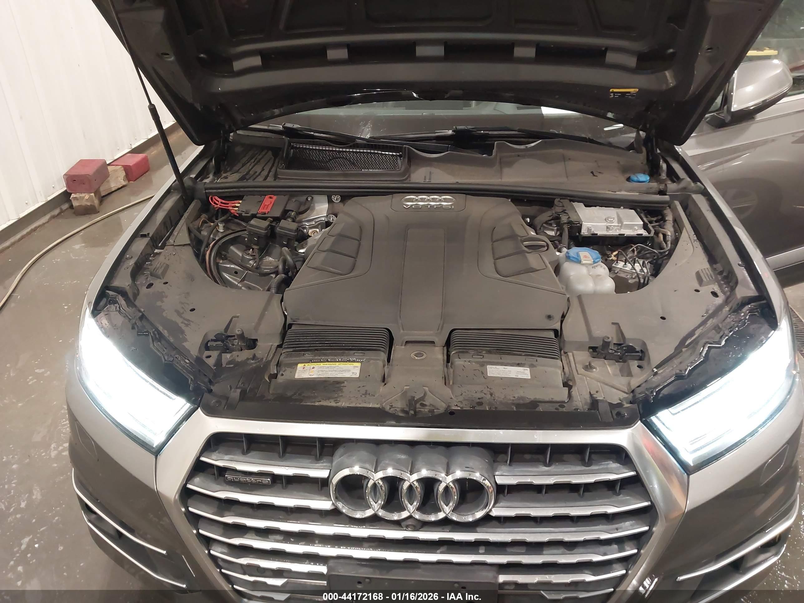 AUDI Q7 image 10