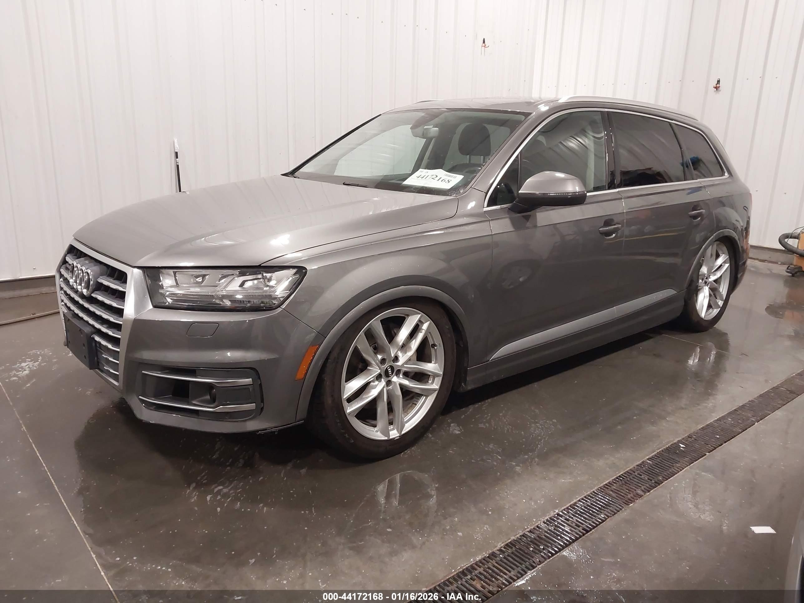 AUDI Q7 image 2