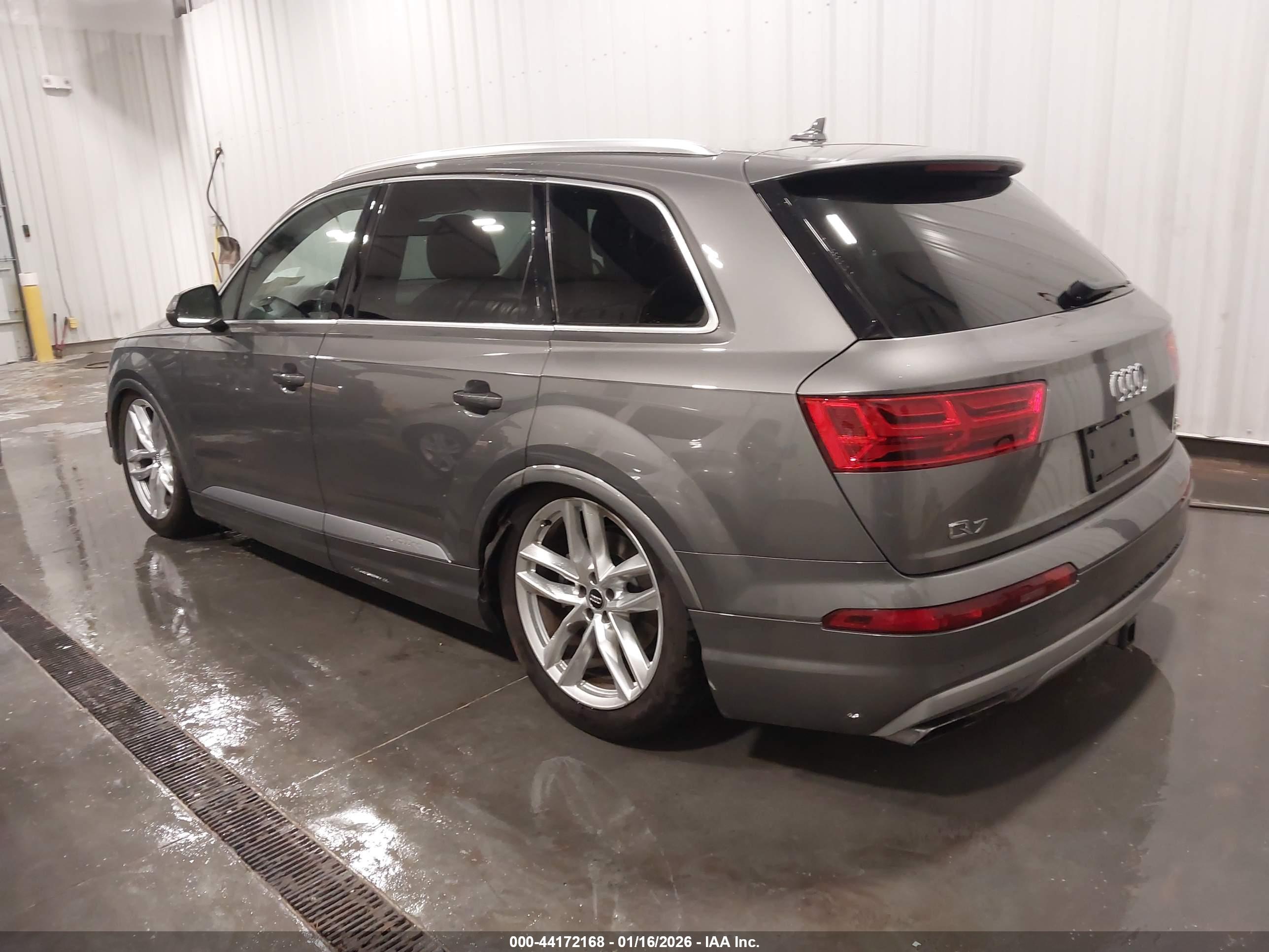 AUDI Q7 image 3