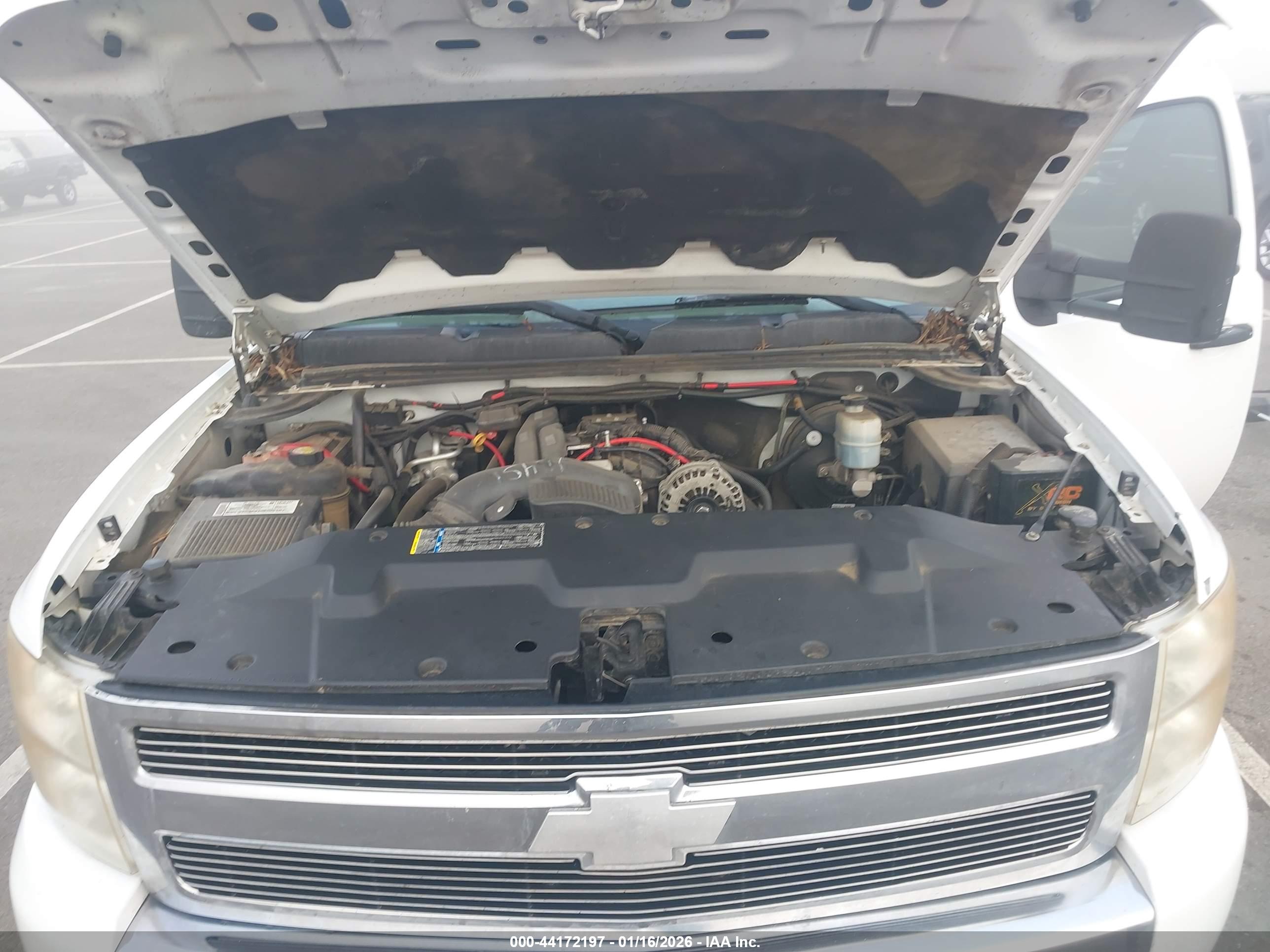 CHEVROLET SILVERADO image 10