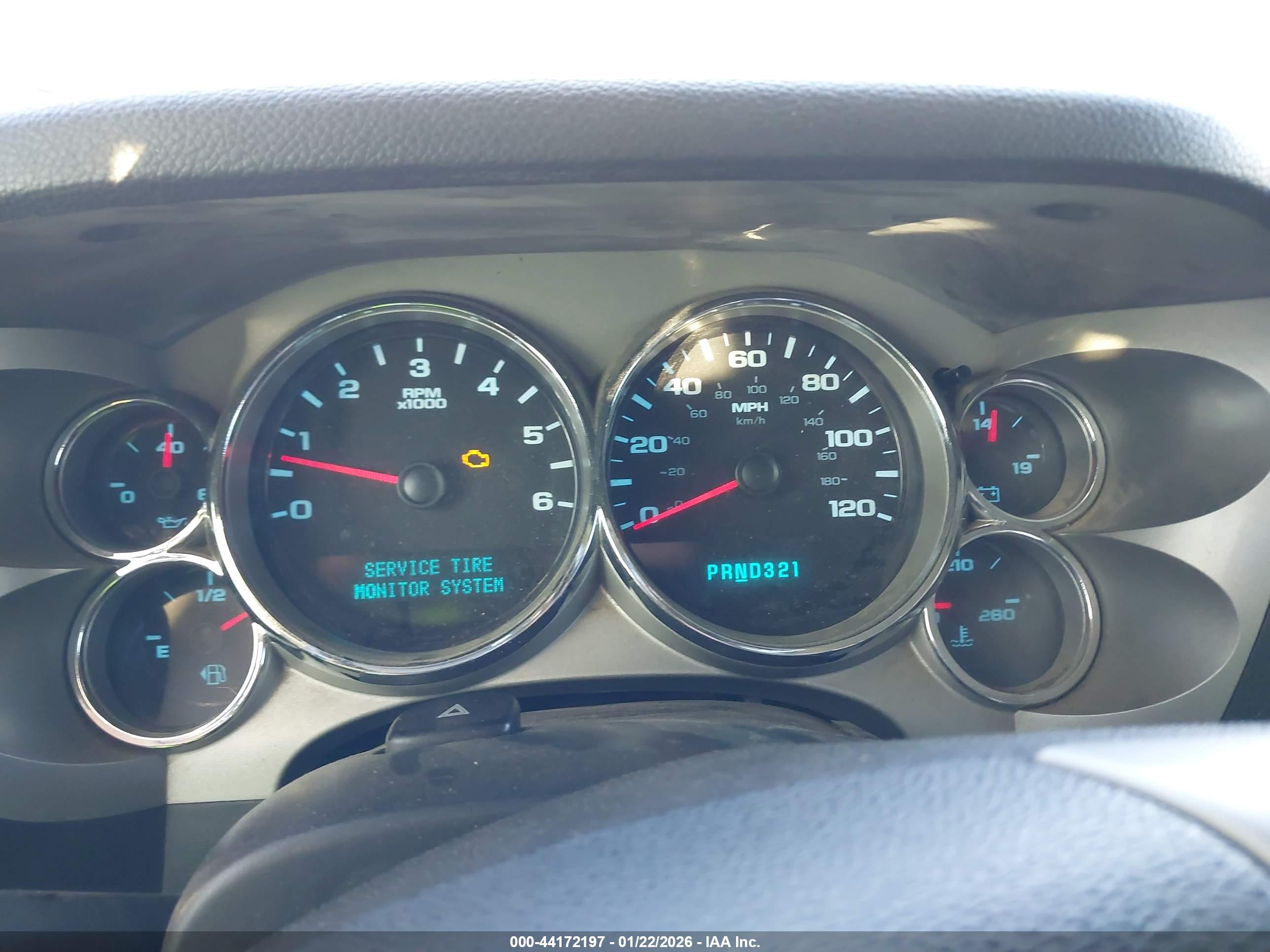 CHEVROLET SILVERADO image 7