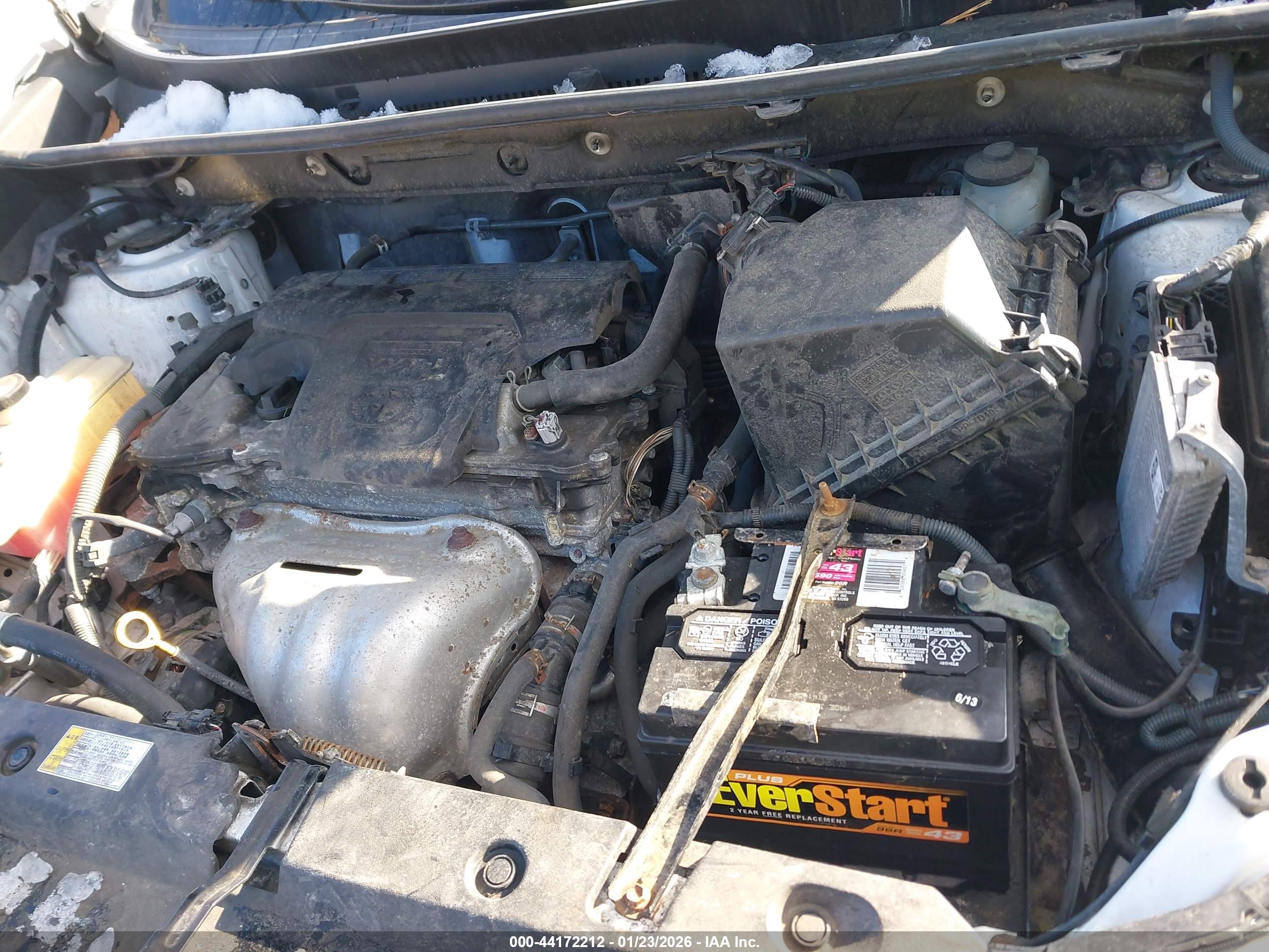 TOYOTA RAV4 image 10