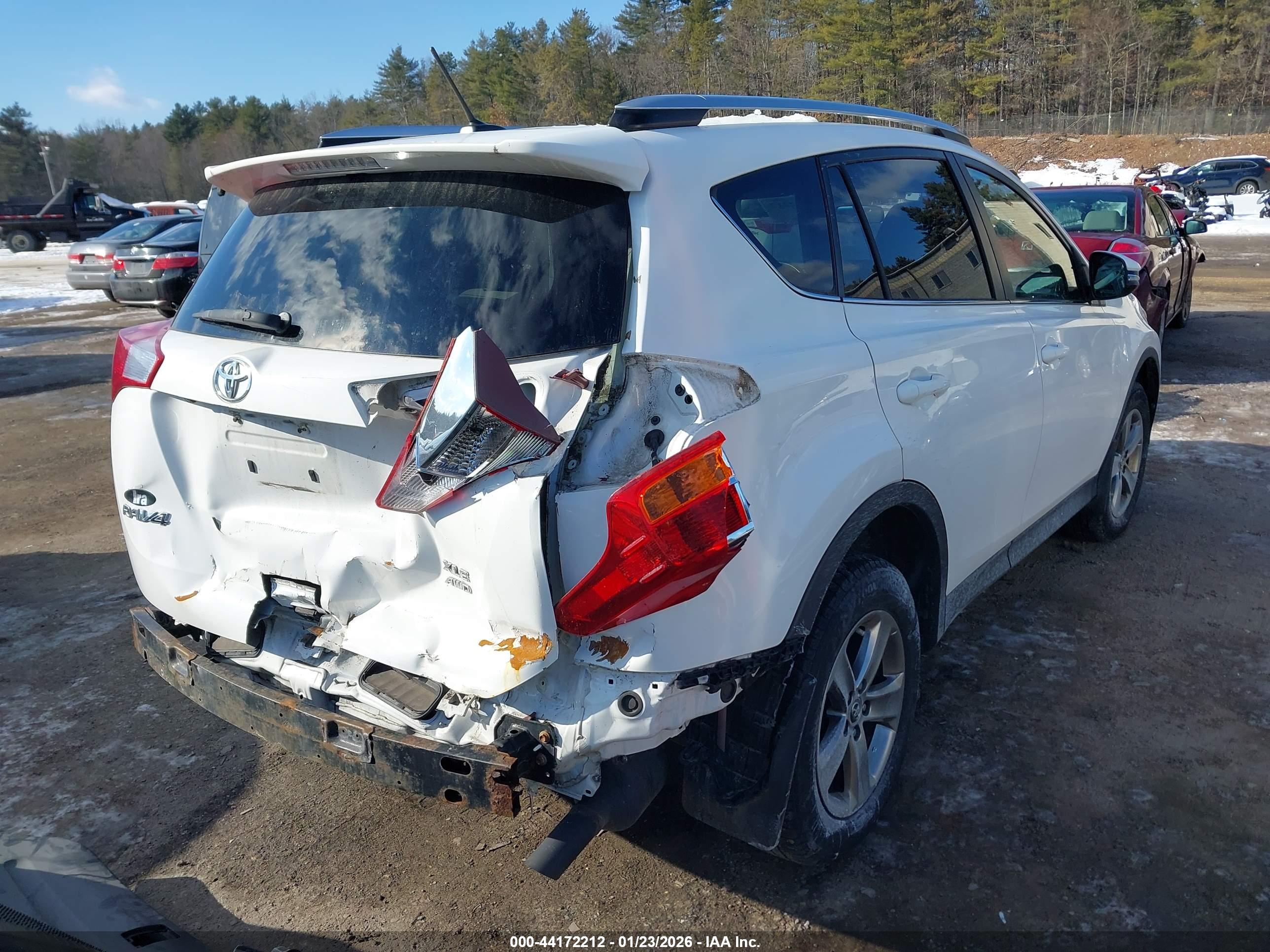 TOYOTA RAV4 image 4