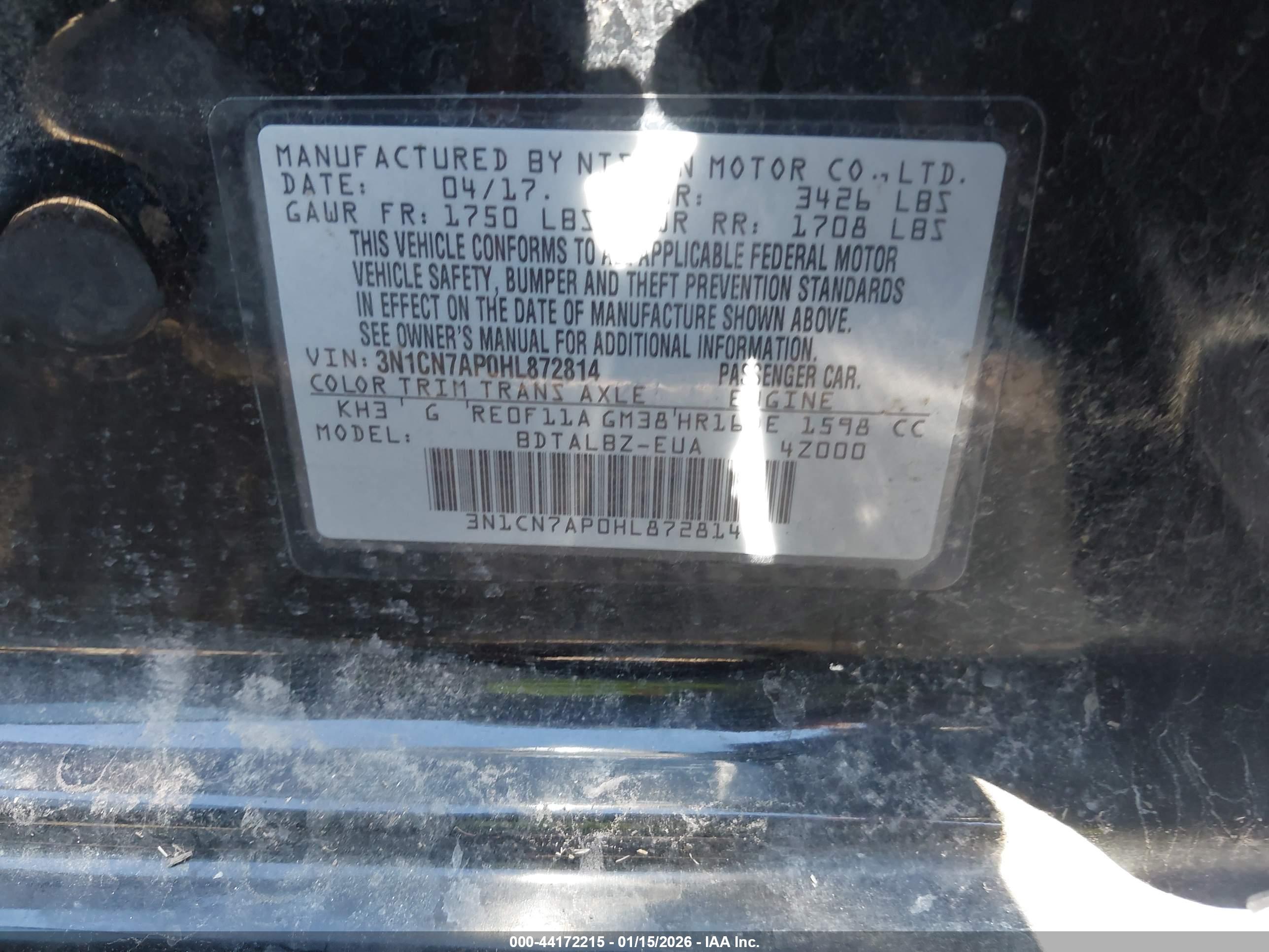 NISSAN VERSA image 9