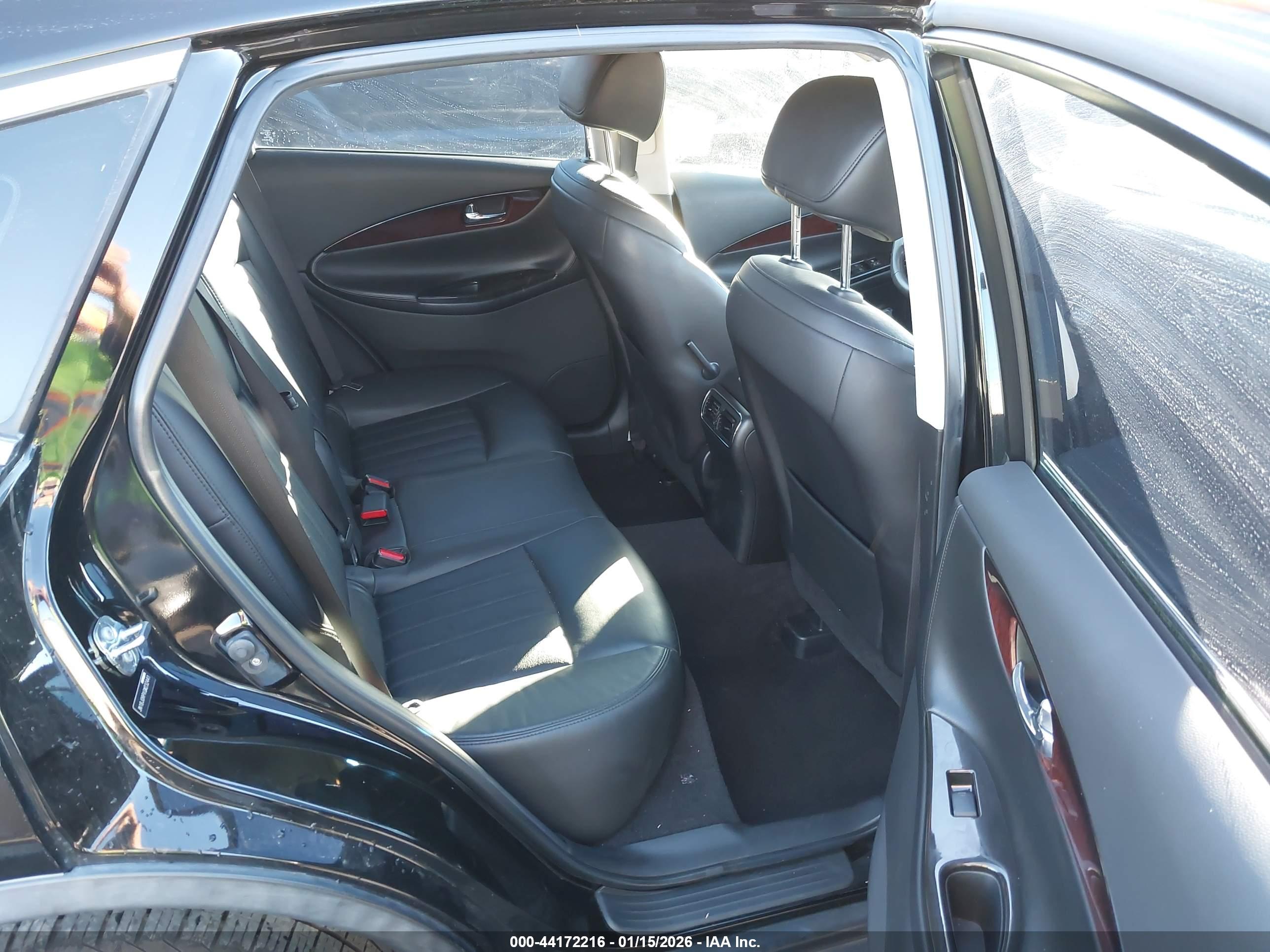INFINITI QX50 image 8