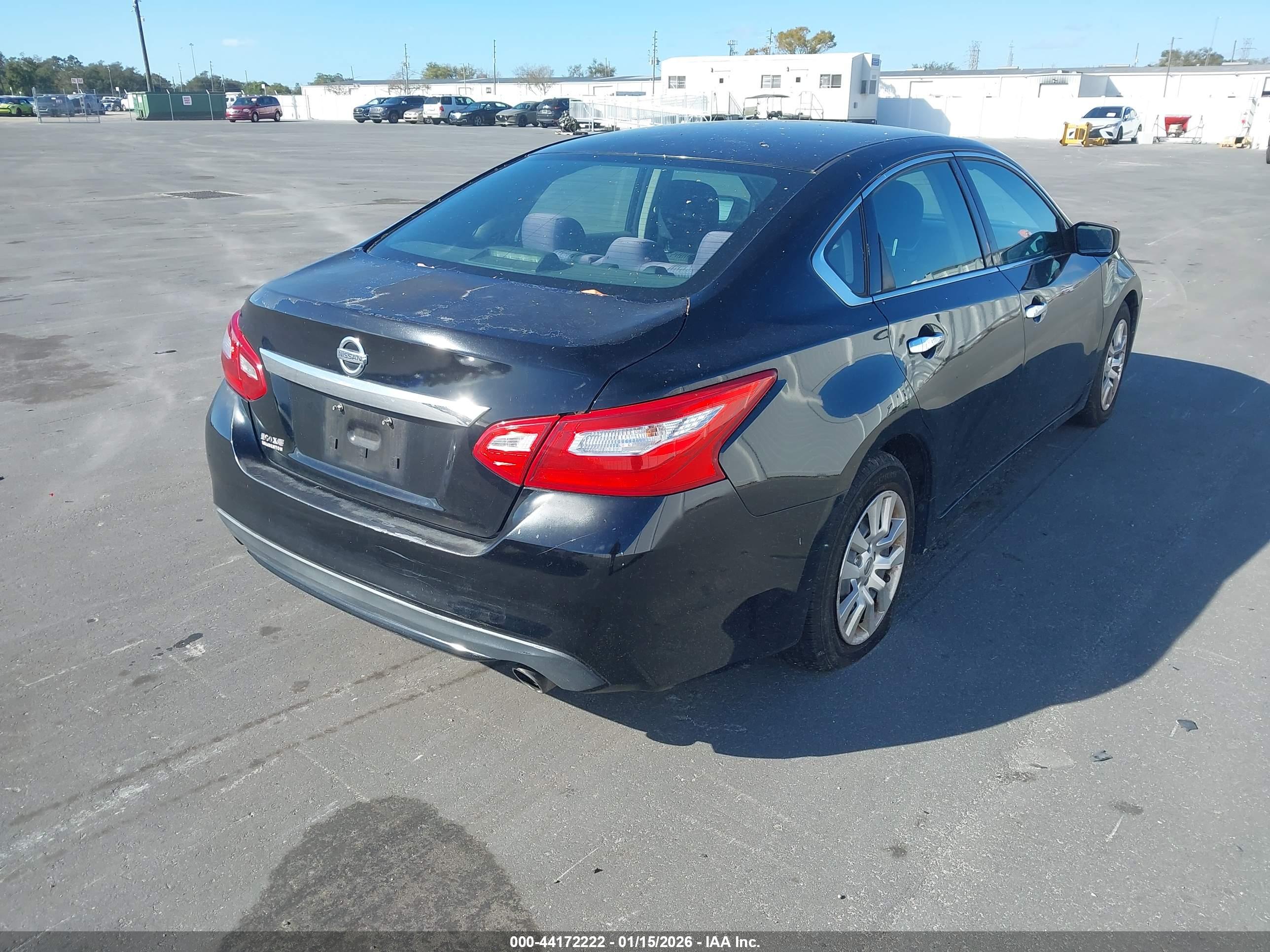NISSAN ALTIMA image 4