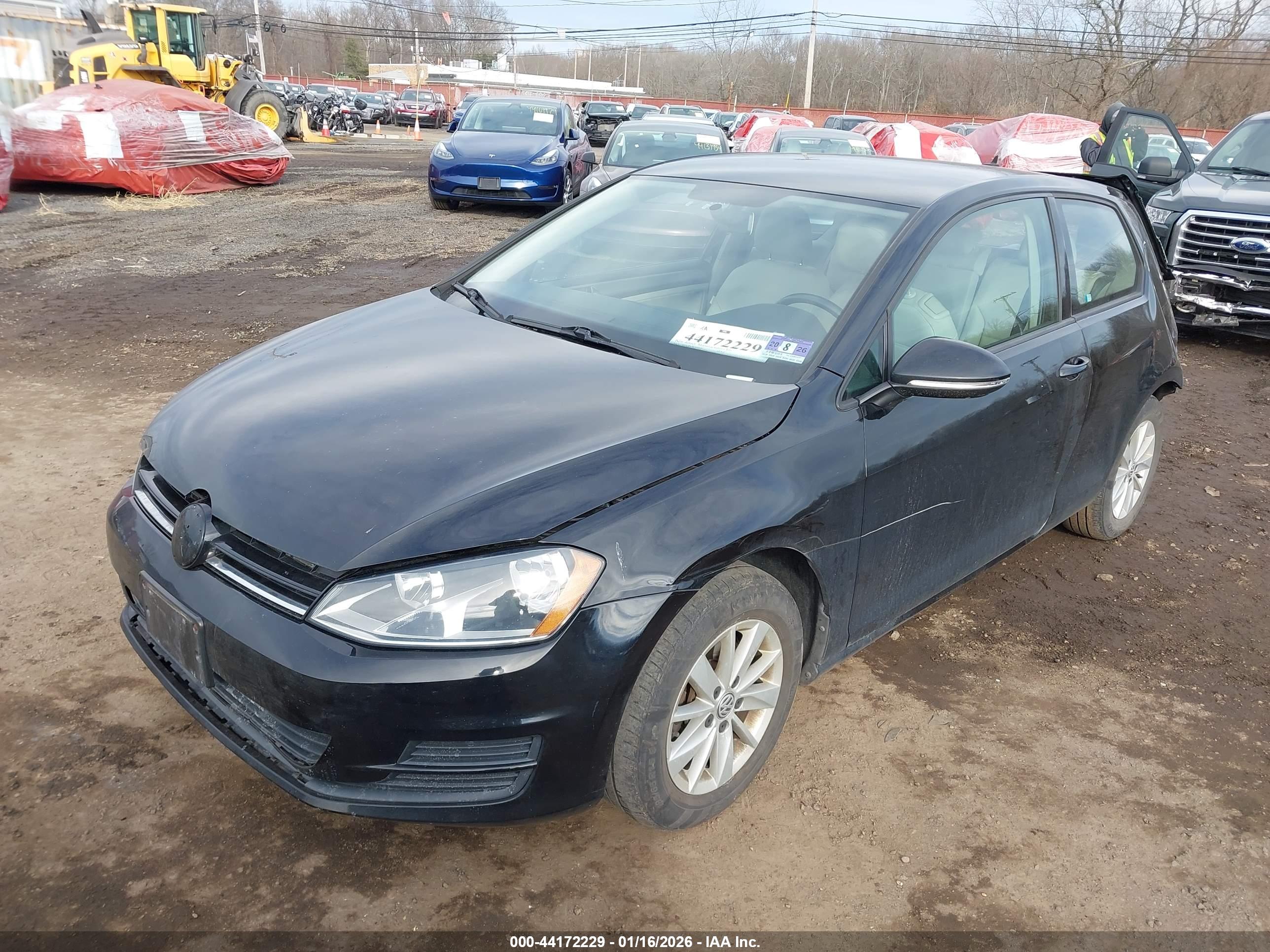VOLKSWAGEN GOLF image 2