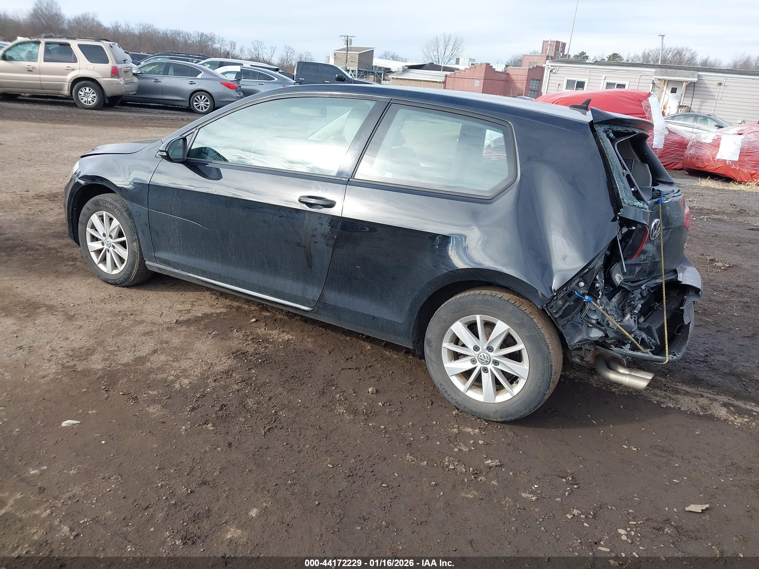 VOLKSWAGEN GOLF image 3