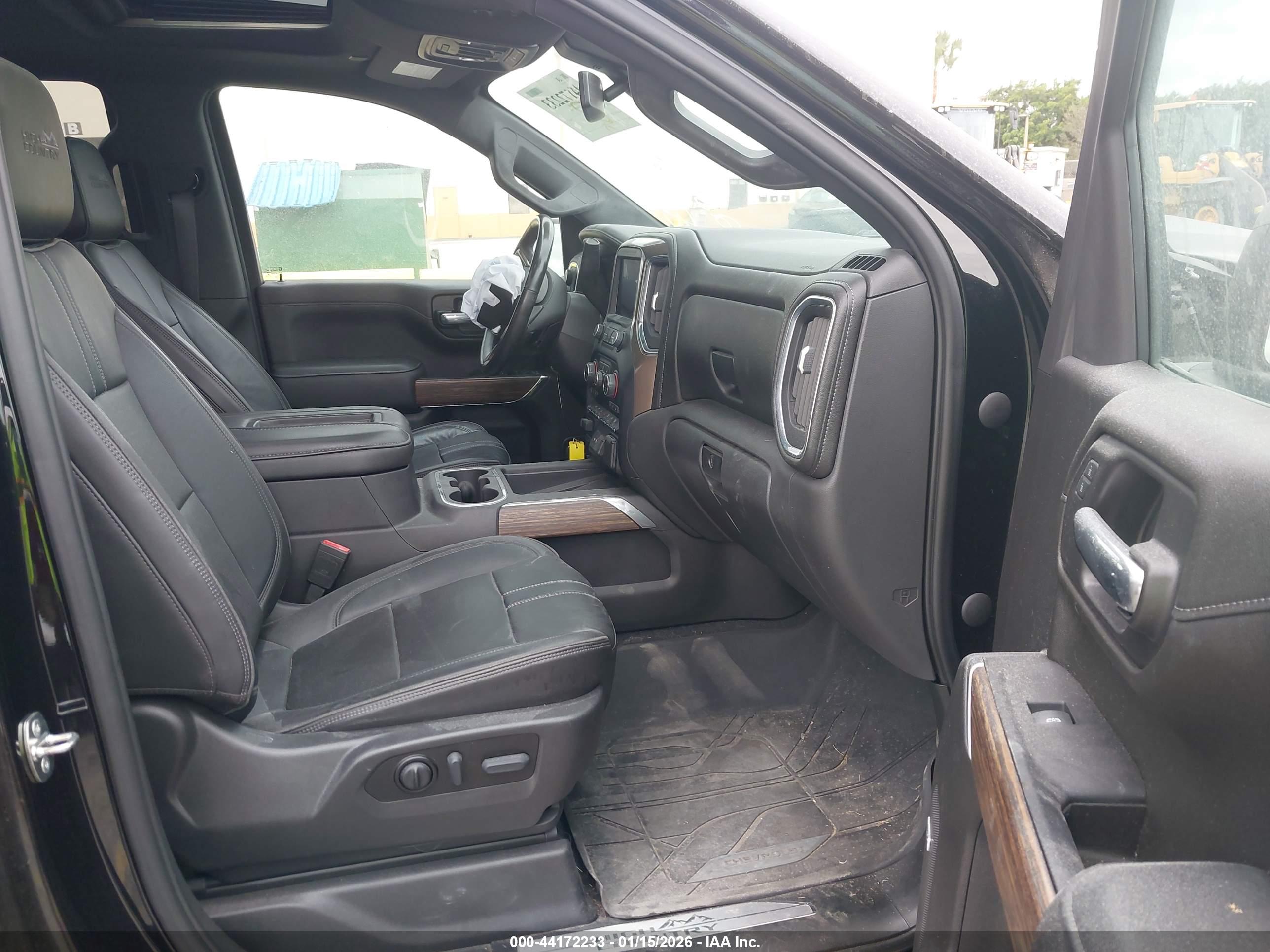 CHEVROLET SILVERADO image 5