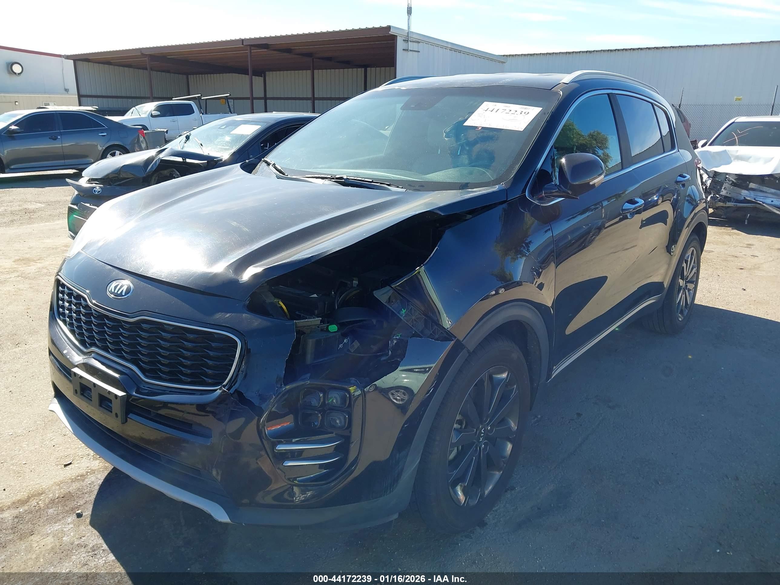 KIA SPORTAGE image 6