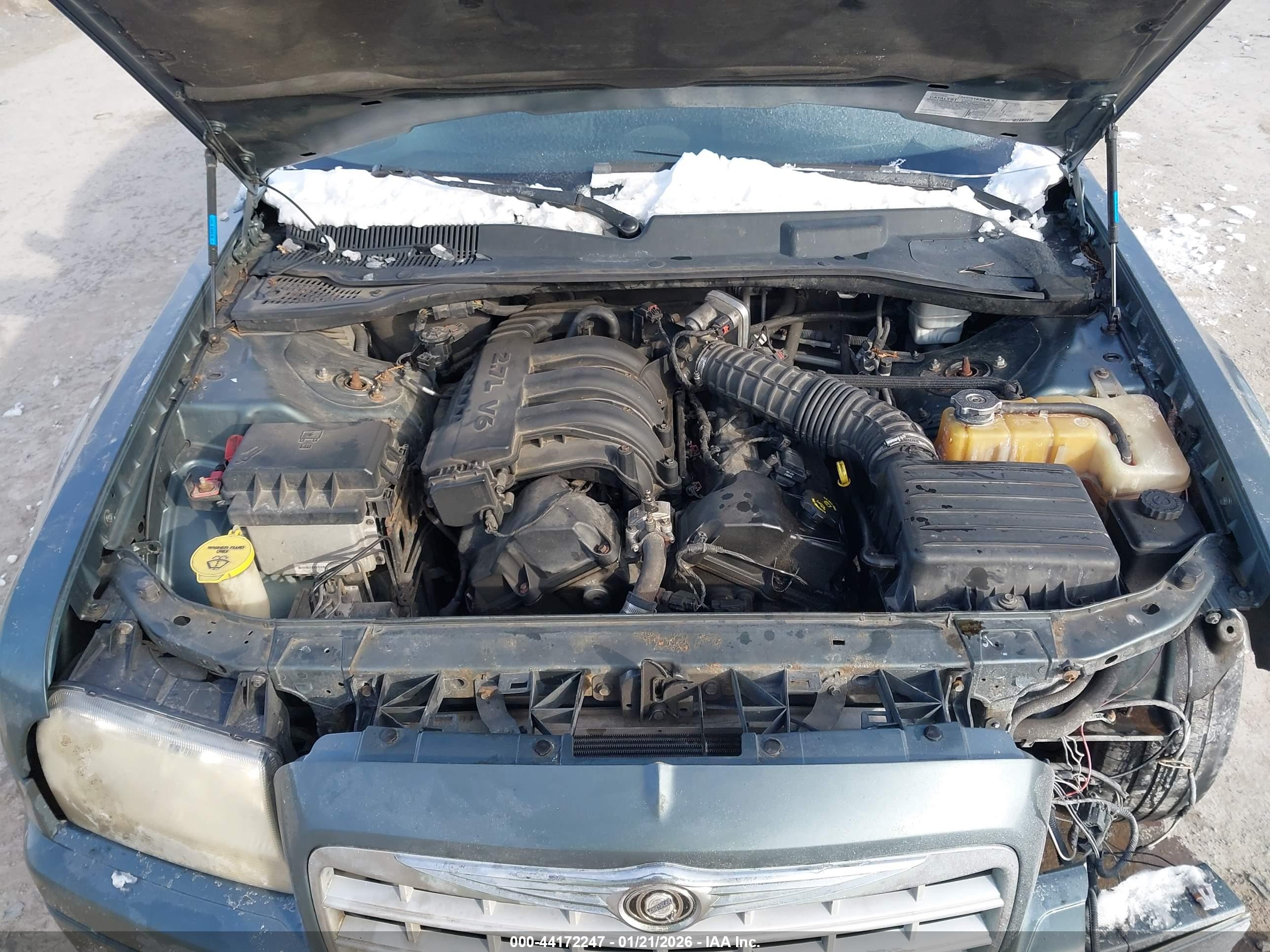 CHRYSLER 300 image 10
