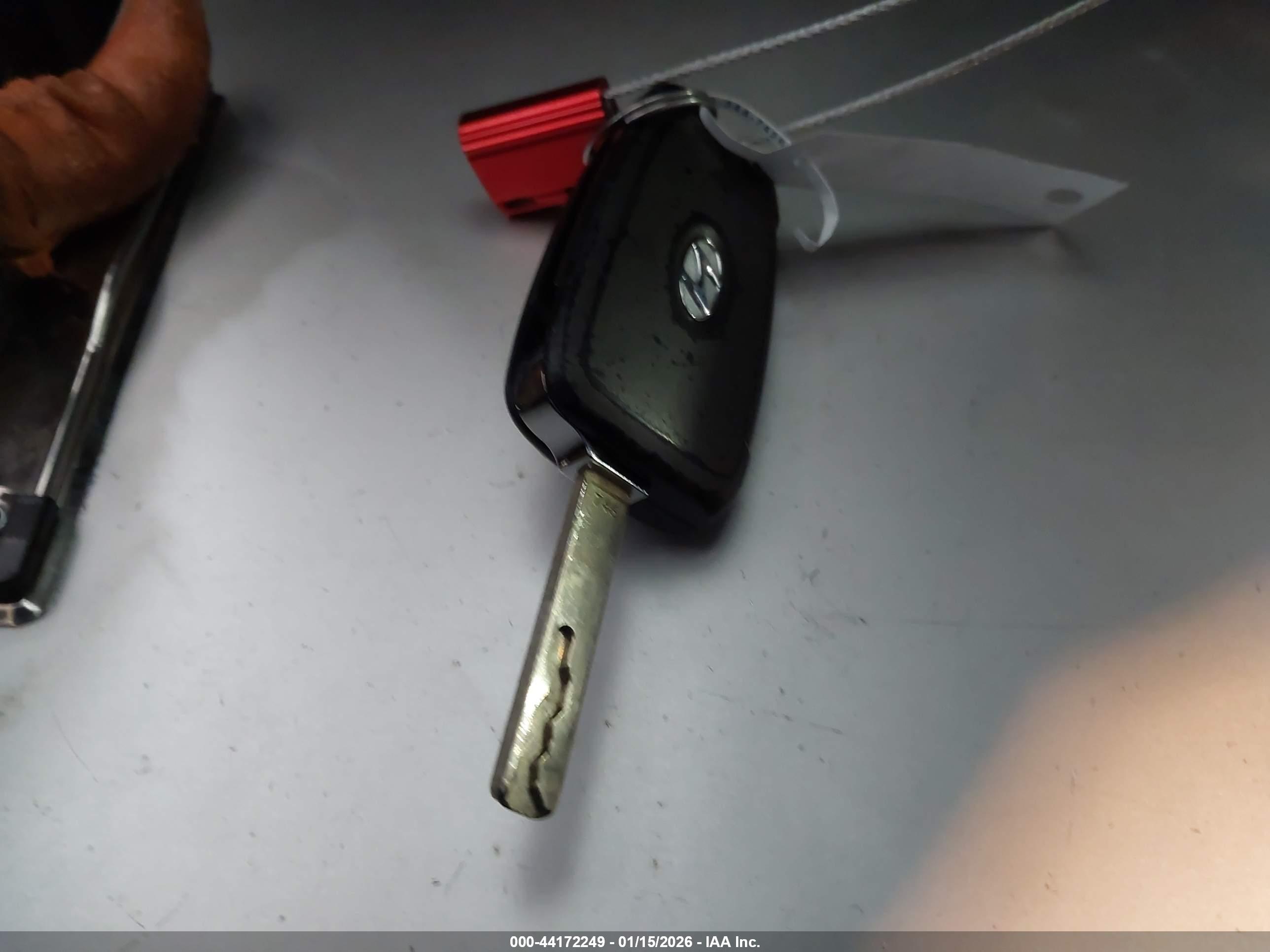 HYUNDAI ACCENT image 11