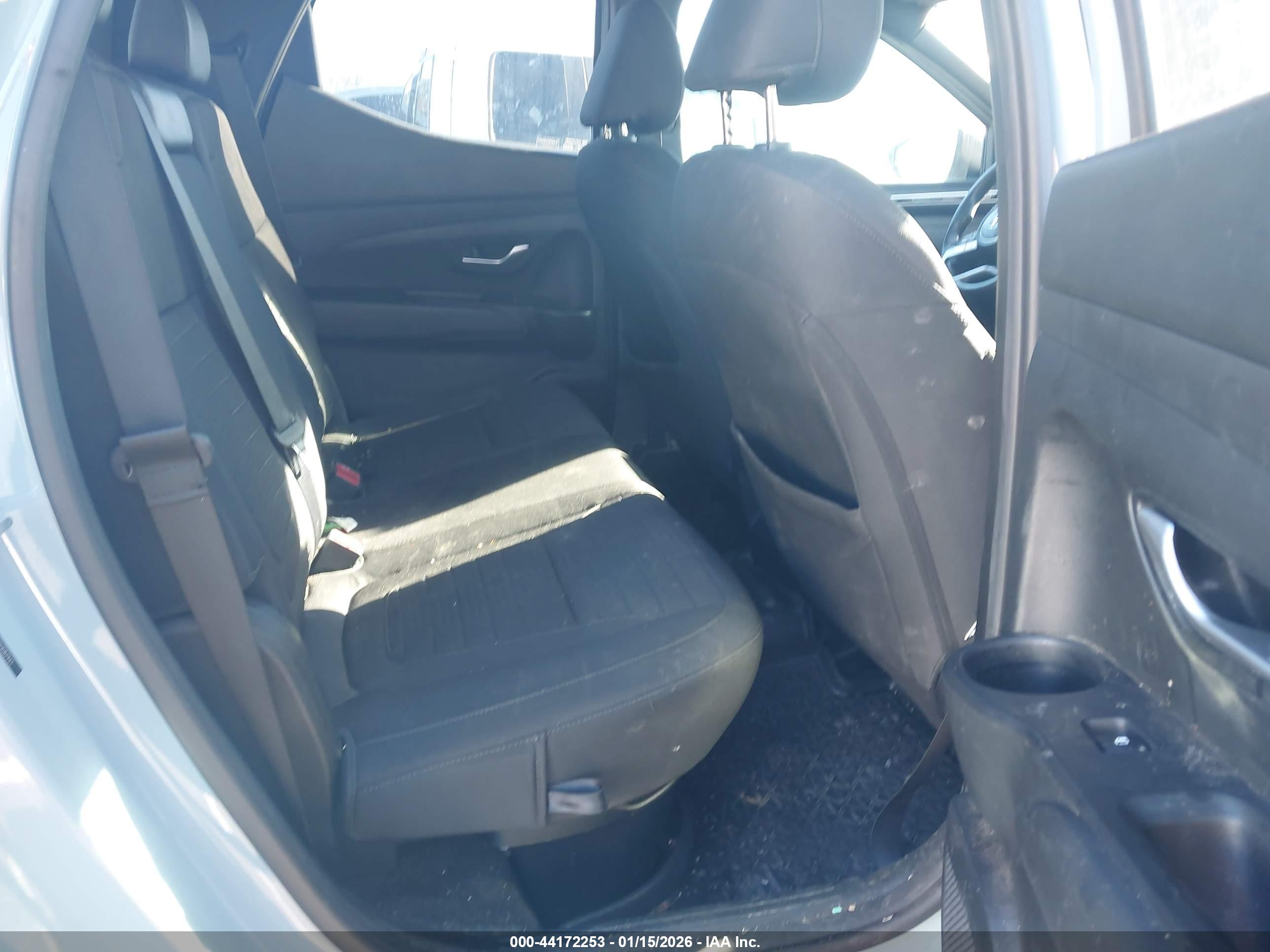 HYUNDAI SANTA image 8