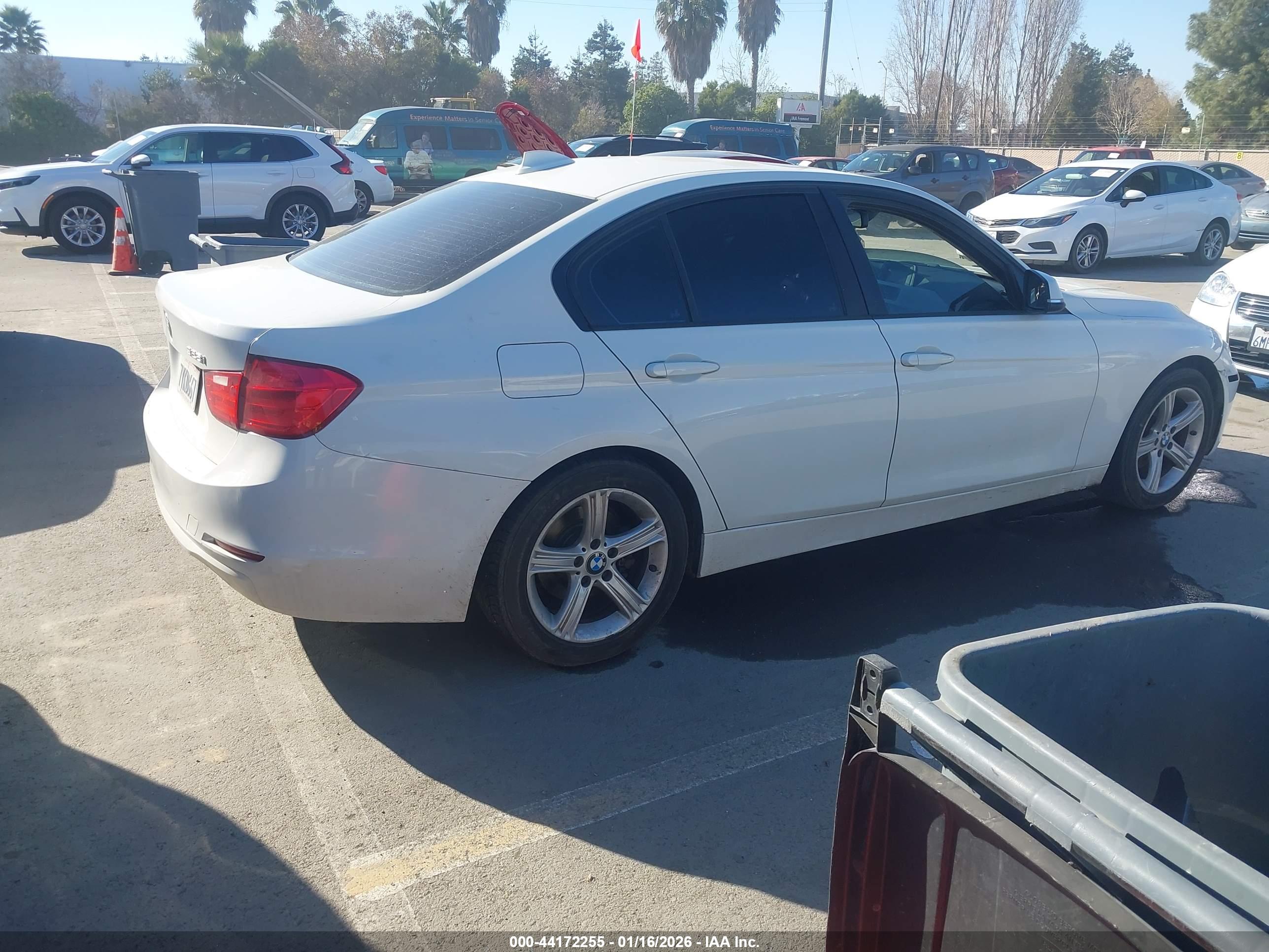 BMW 328I image 4