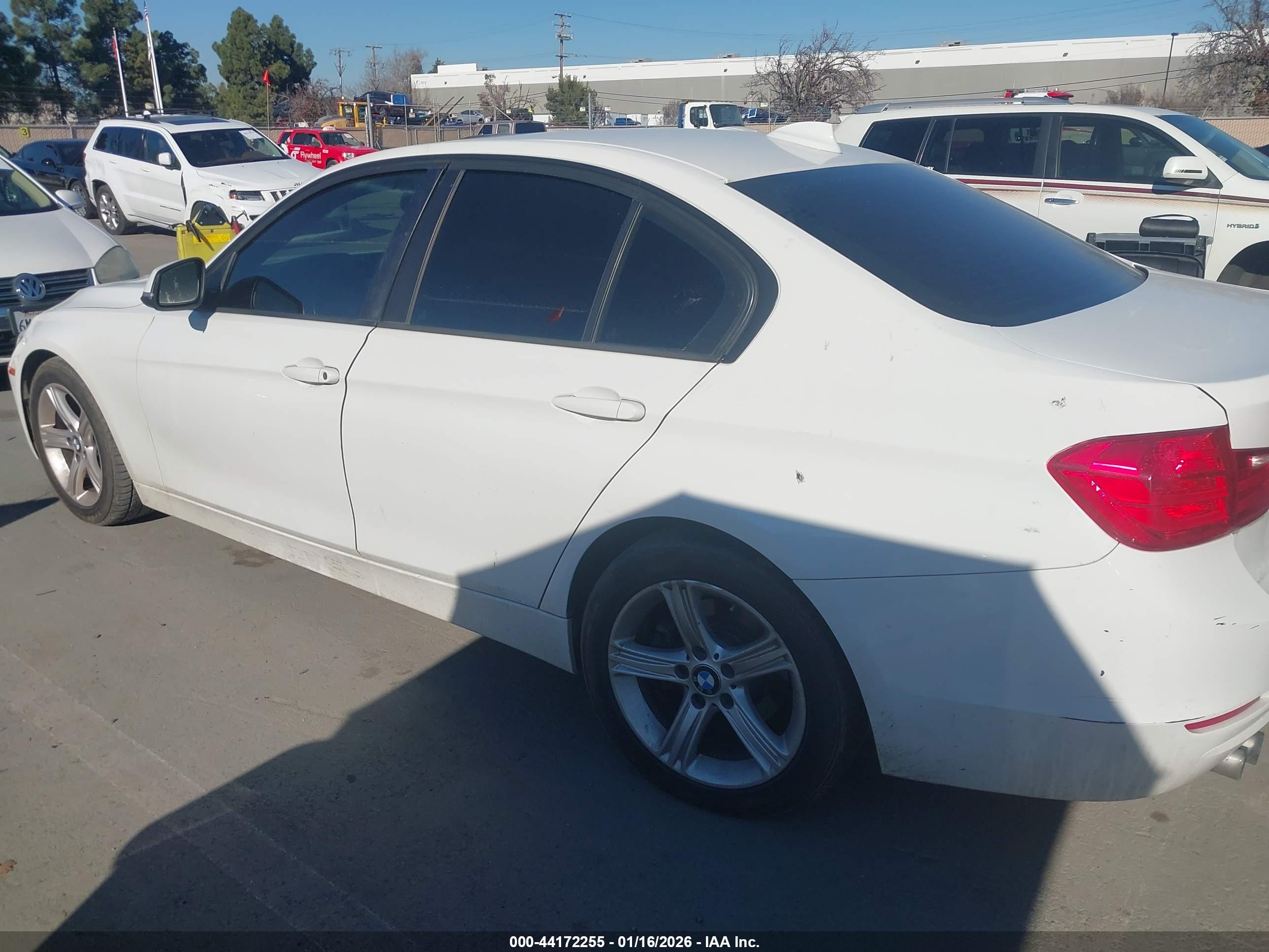 BMW 328I image 6
