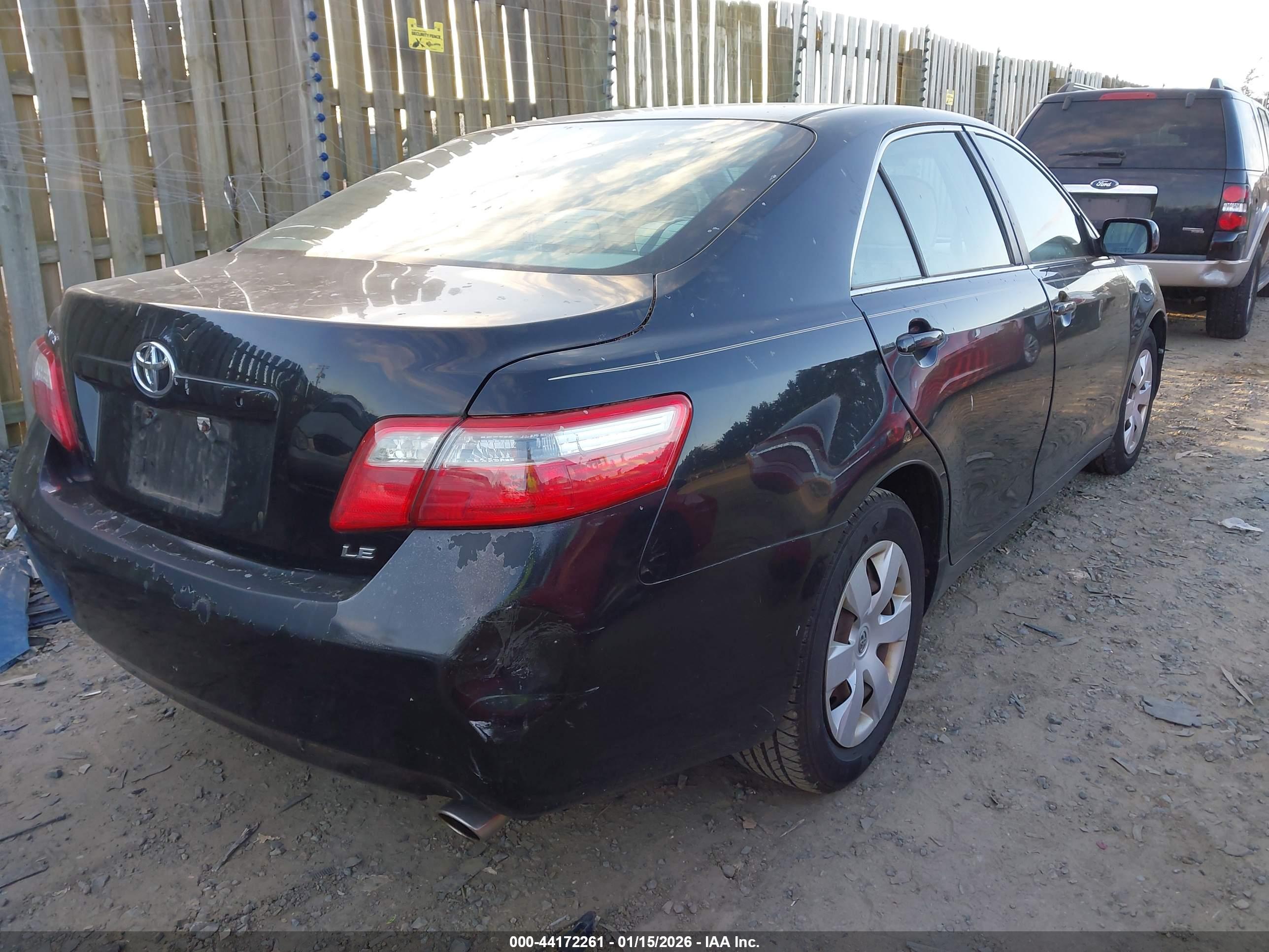 TOYOTA CAMRY image 4