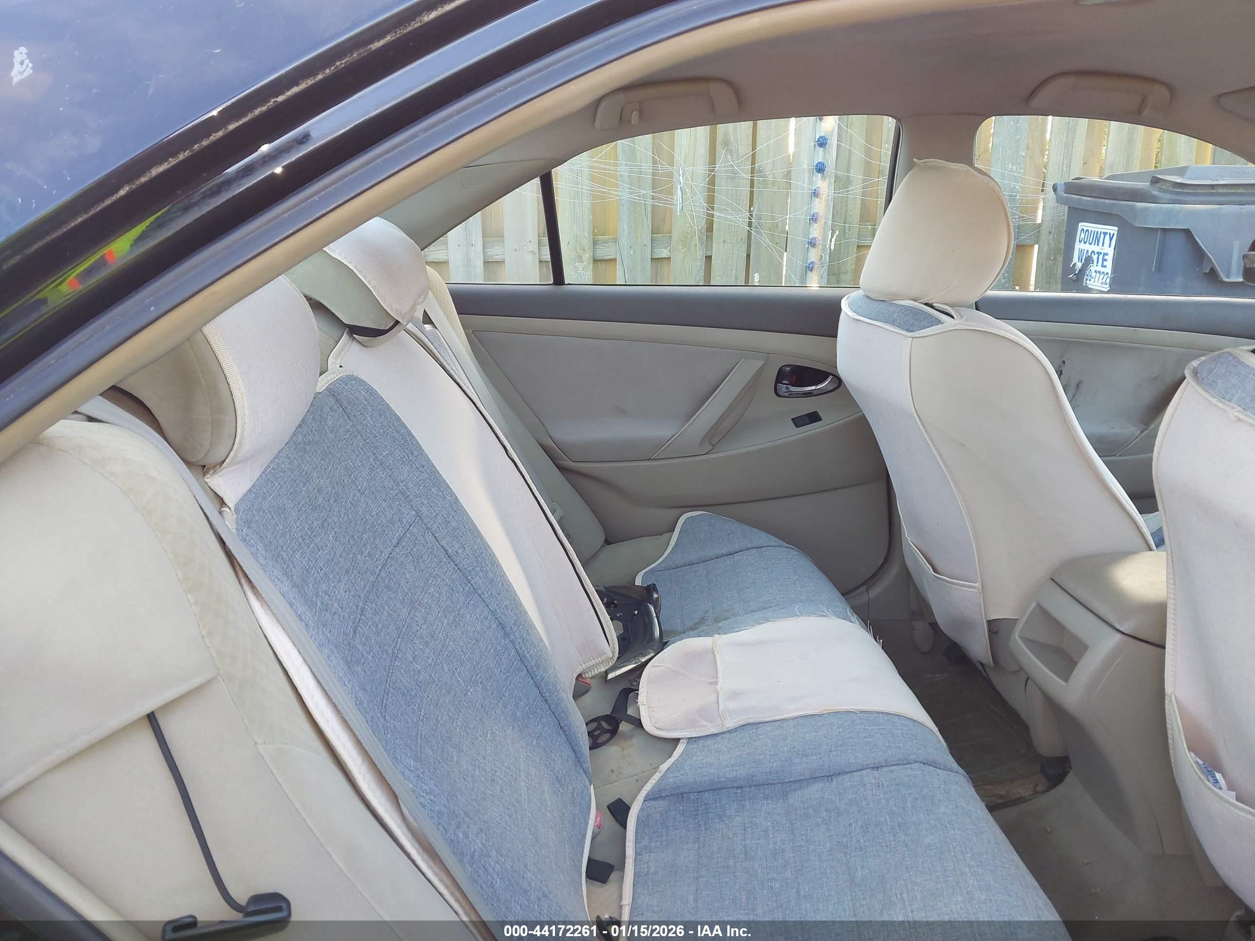 TOYOTA CAMRY image 8