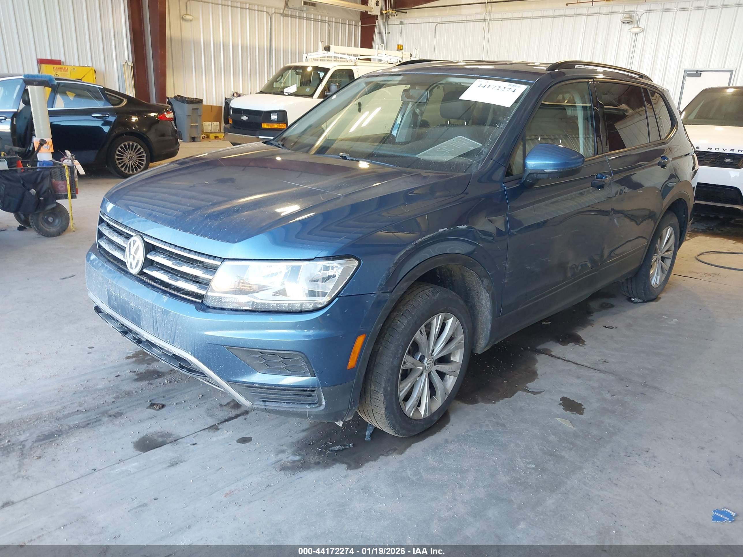 VOLKSWAGEN TIGUAN image 2