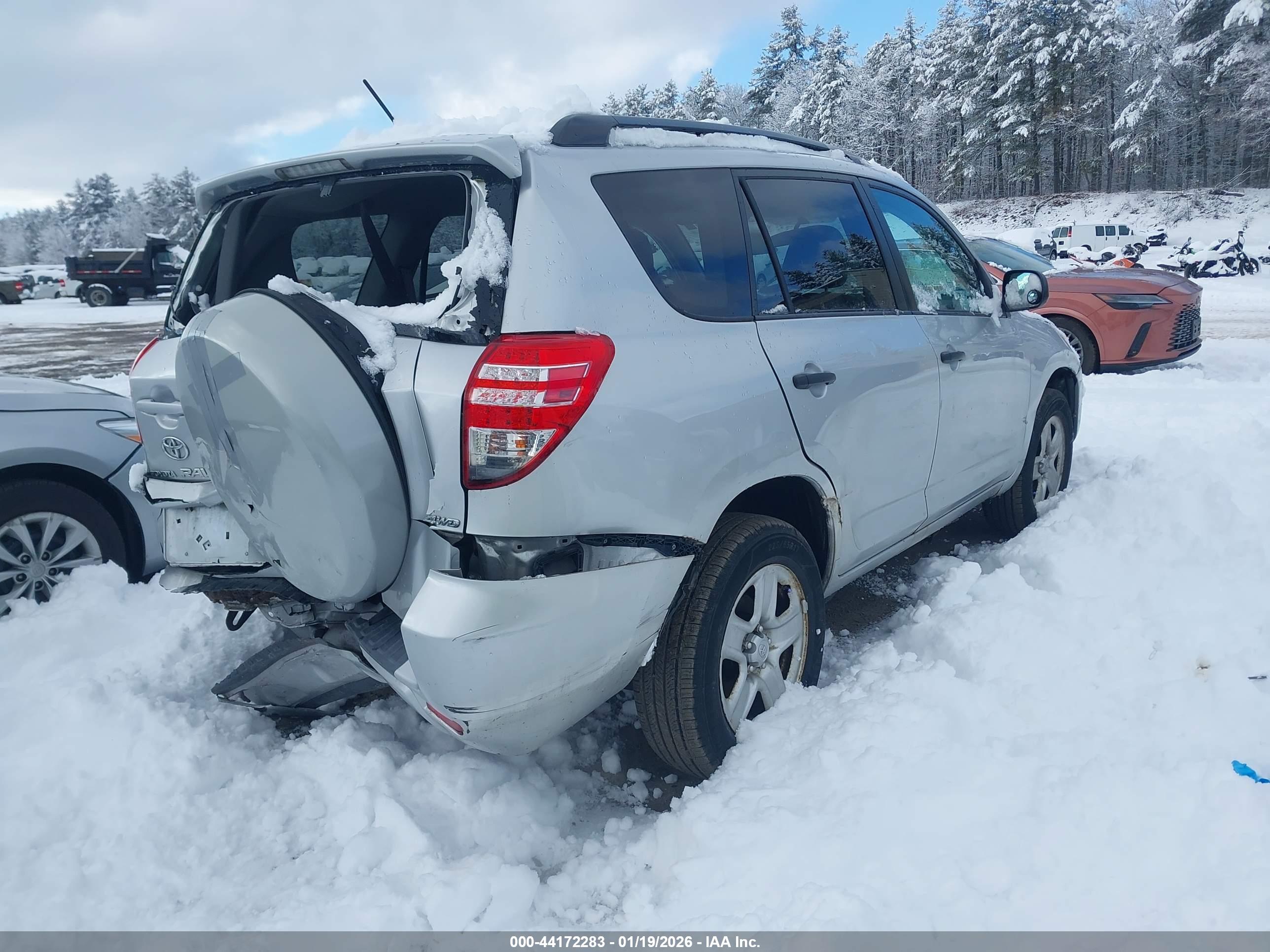 TOYOTA RAV4 image 4