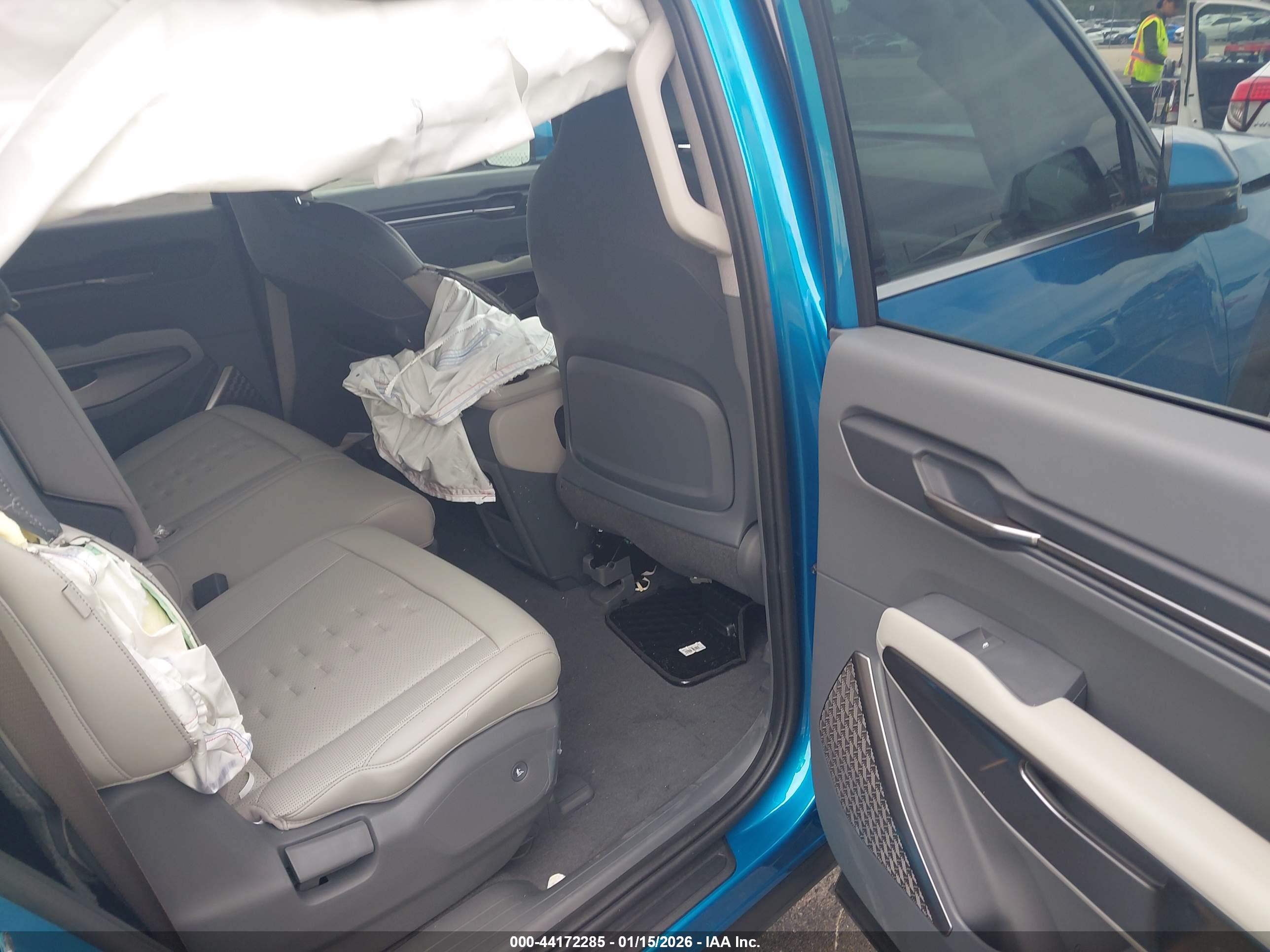 KIA EV9 image 8