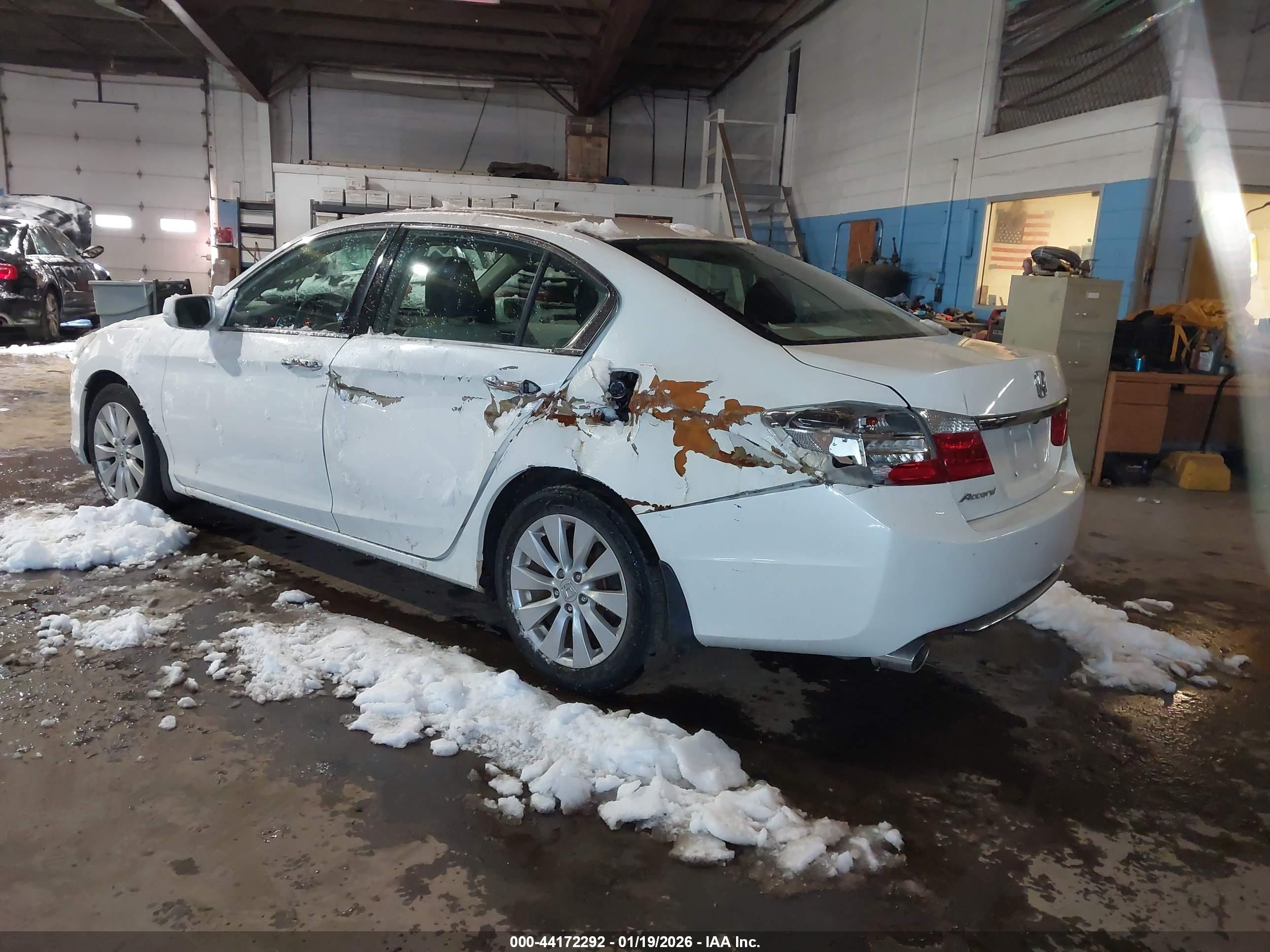 HONDA ACCORD image 3