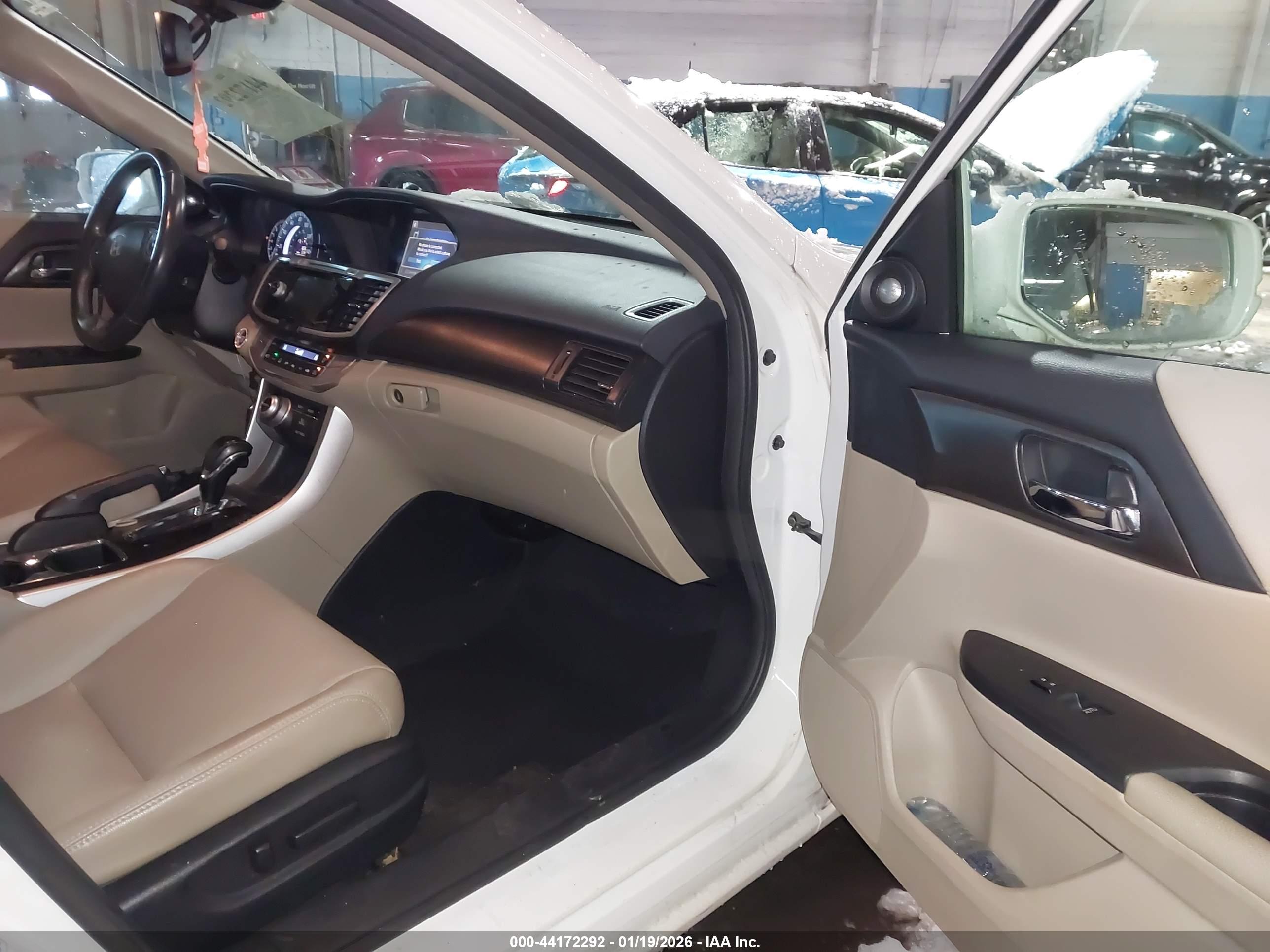HONDA ACCORD image 5