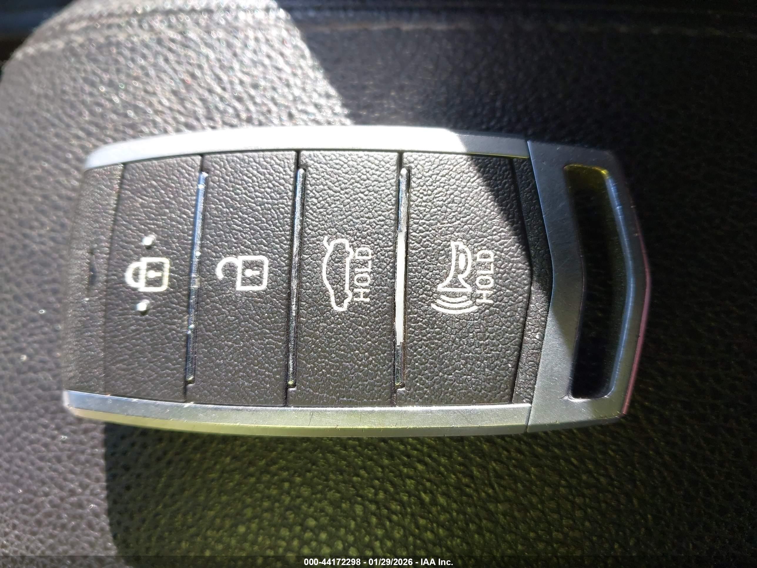 GENESIS G70 image 11