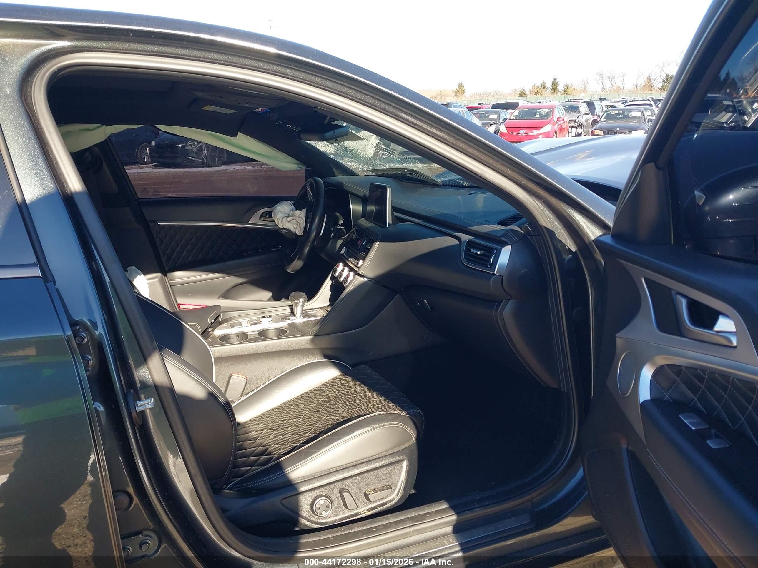 GENESIS G70 image 5