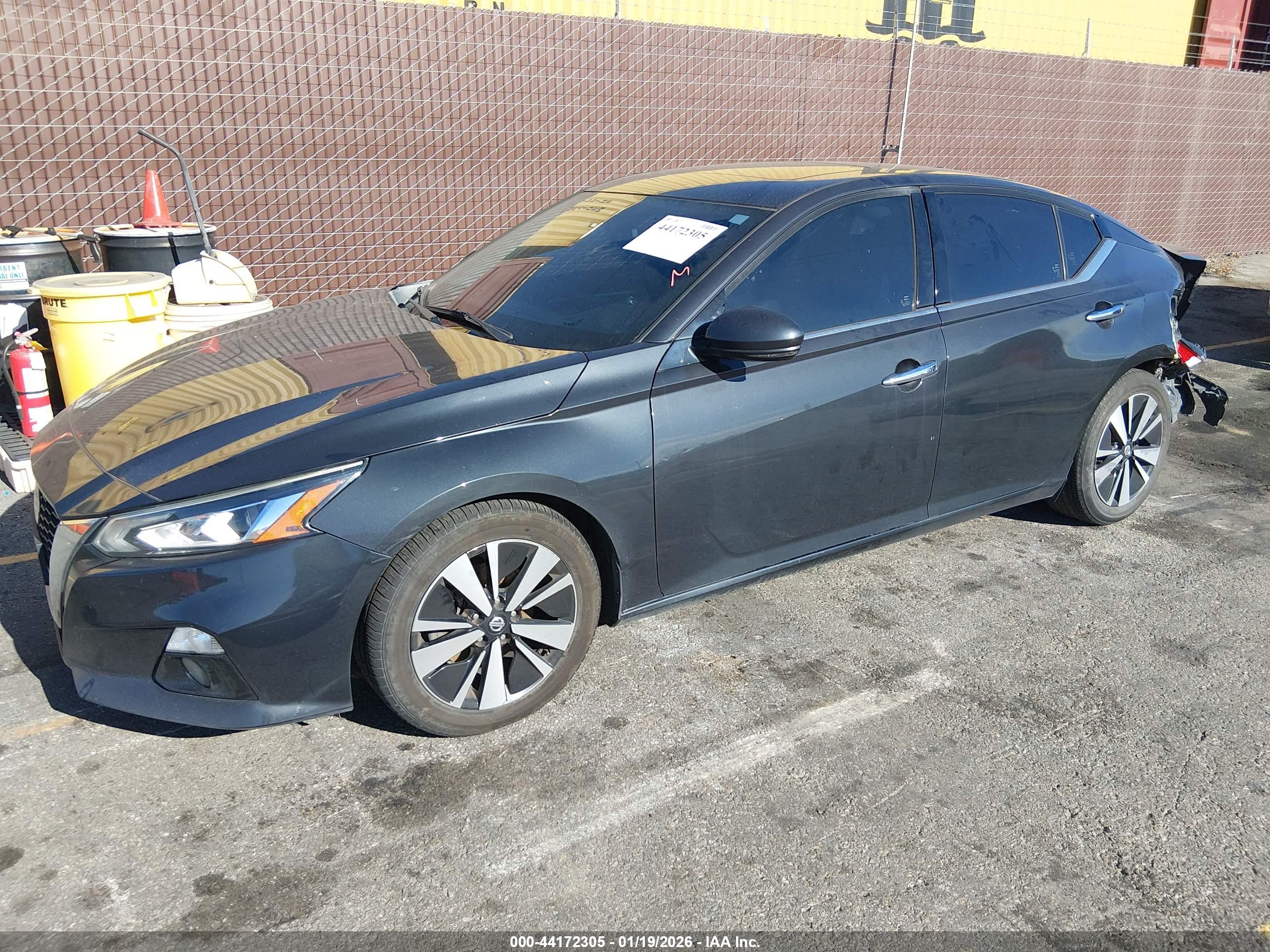 NISSAN ALTIMA image 2