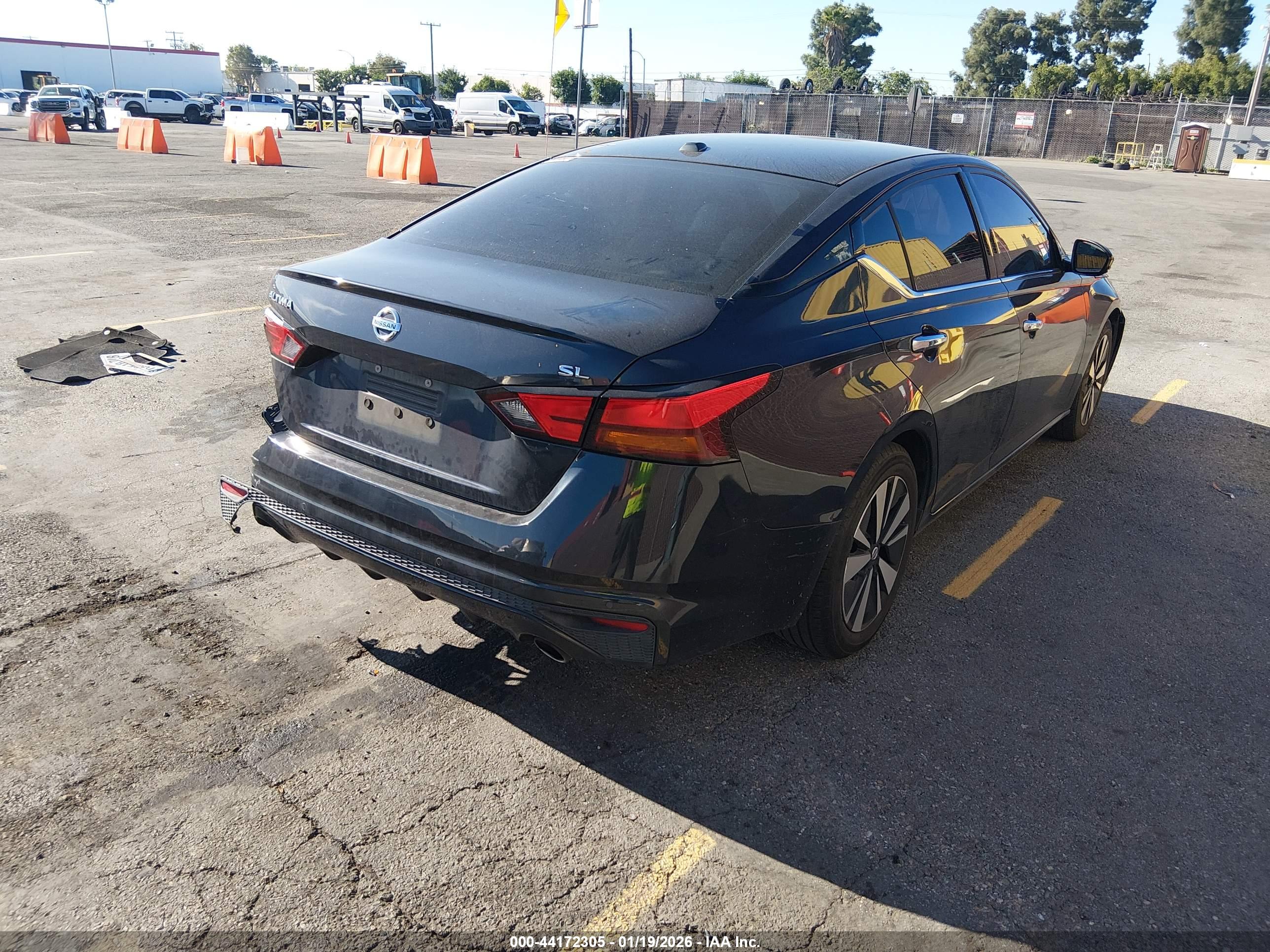NISSAN ALTIMA image 4
