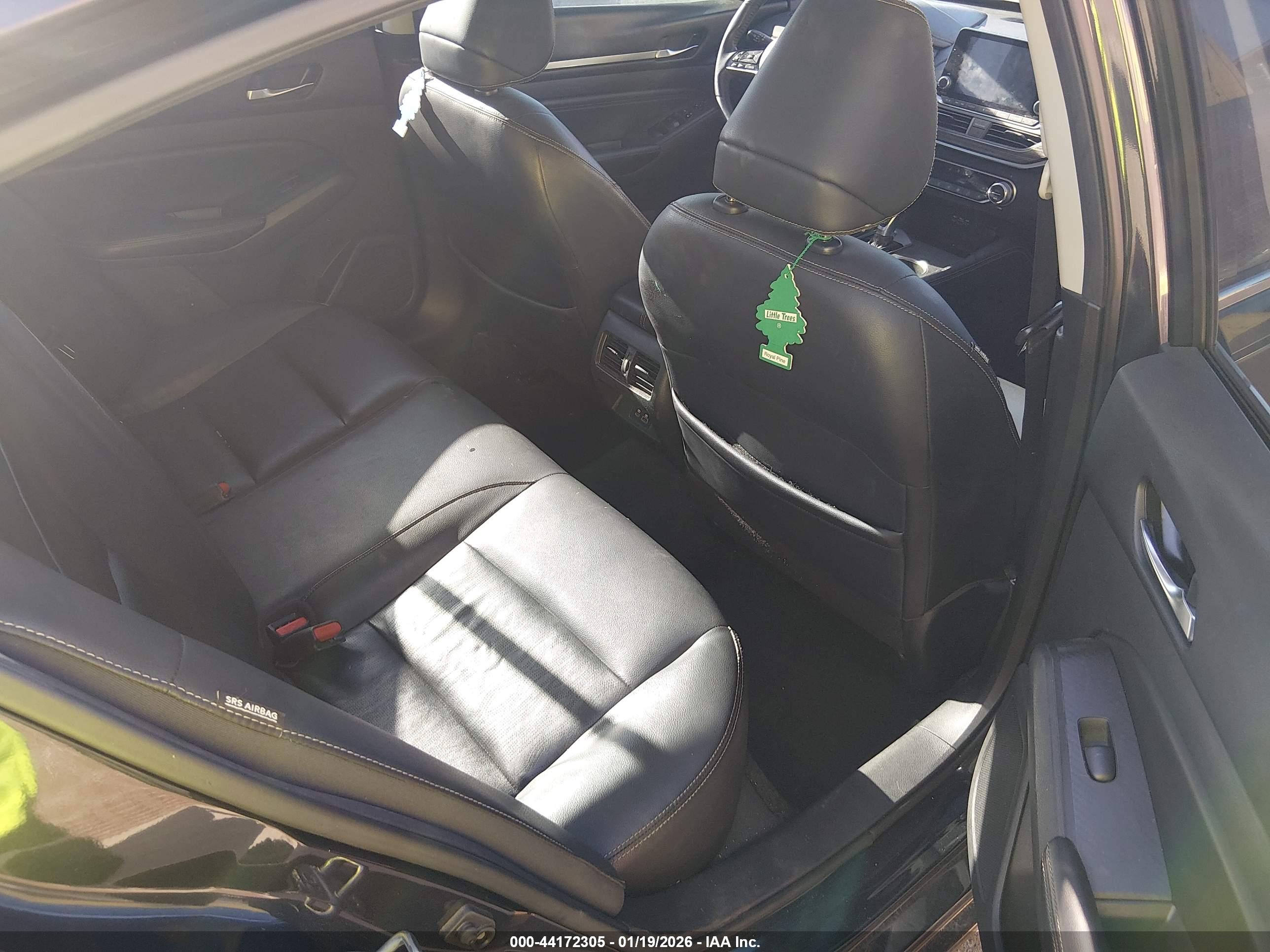 NISSAN ALTIMA image 8