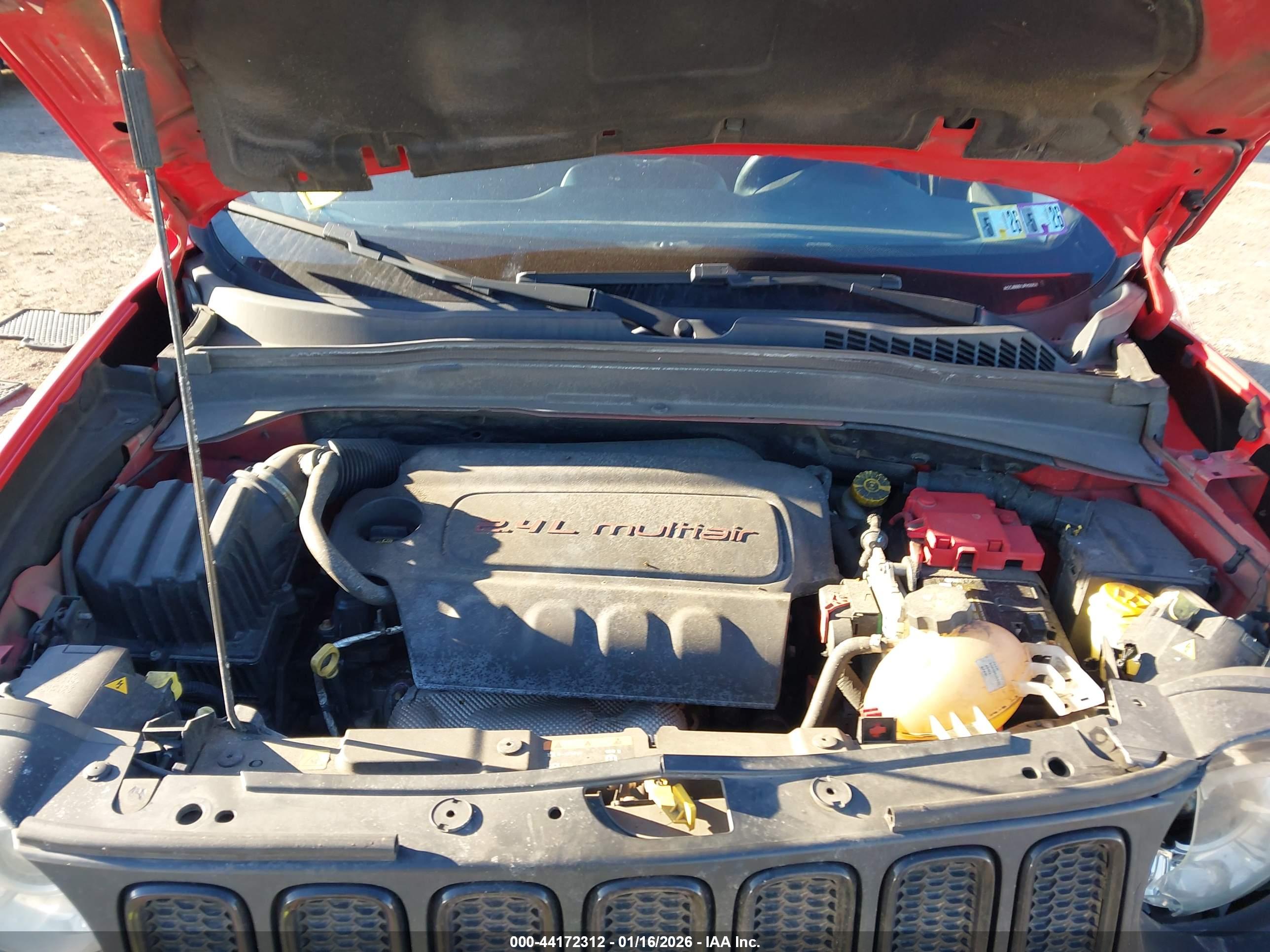 JEEP RENEGADE image 10