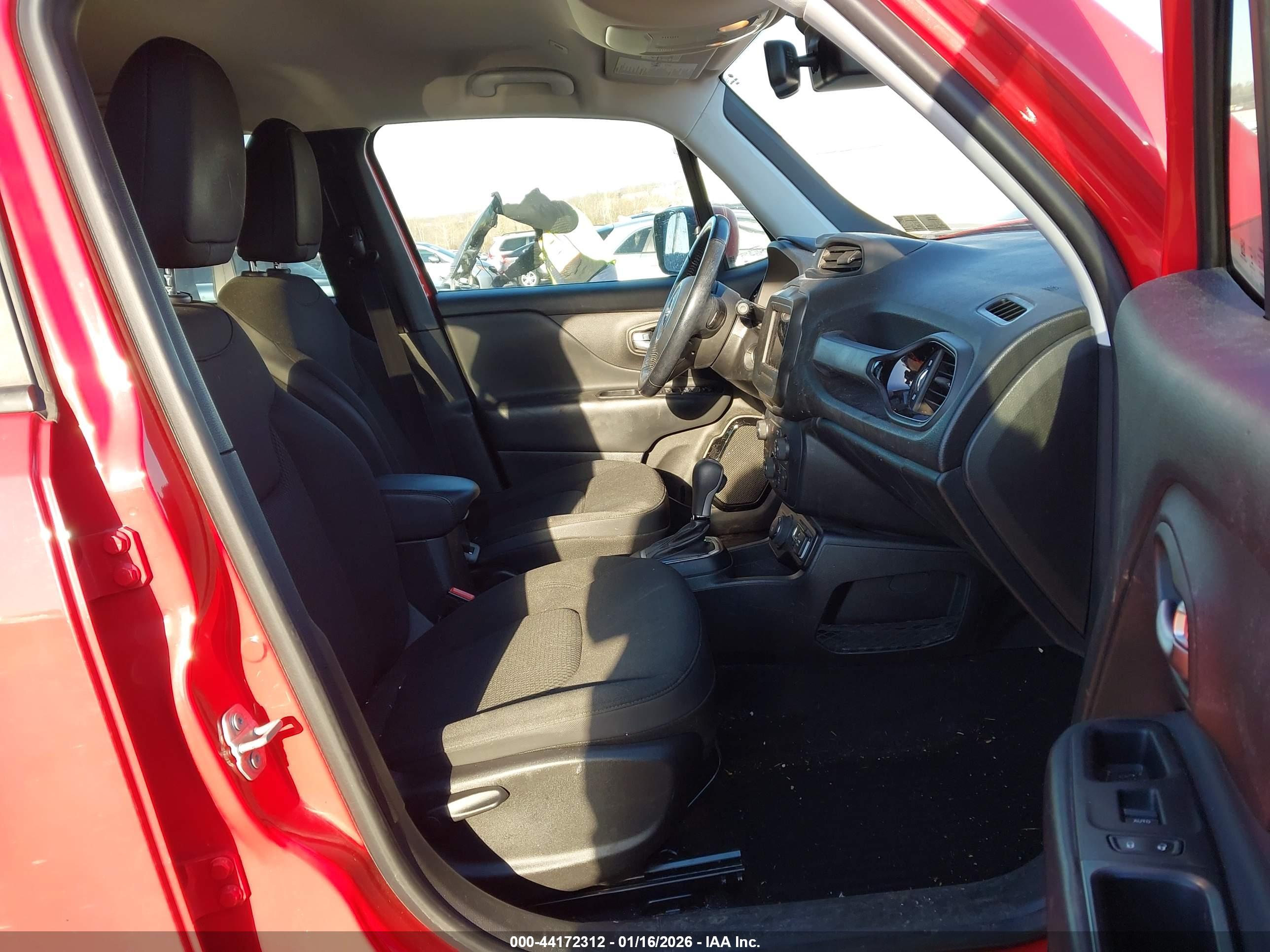 JEEP RENEGADE image 5