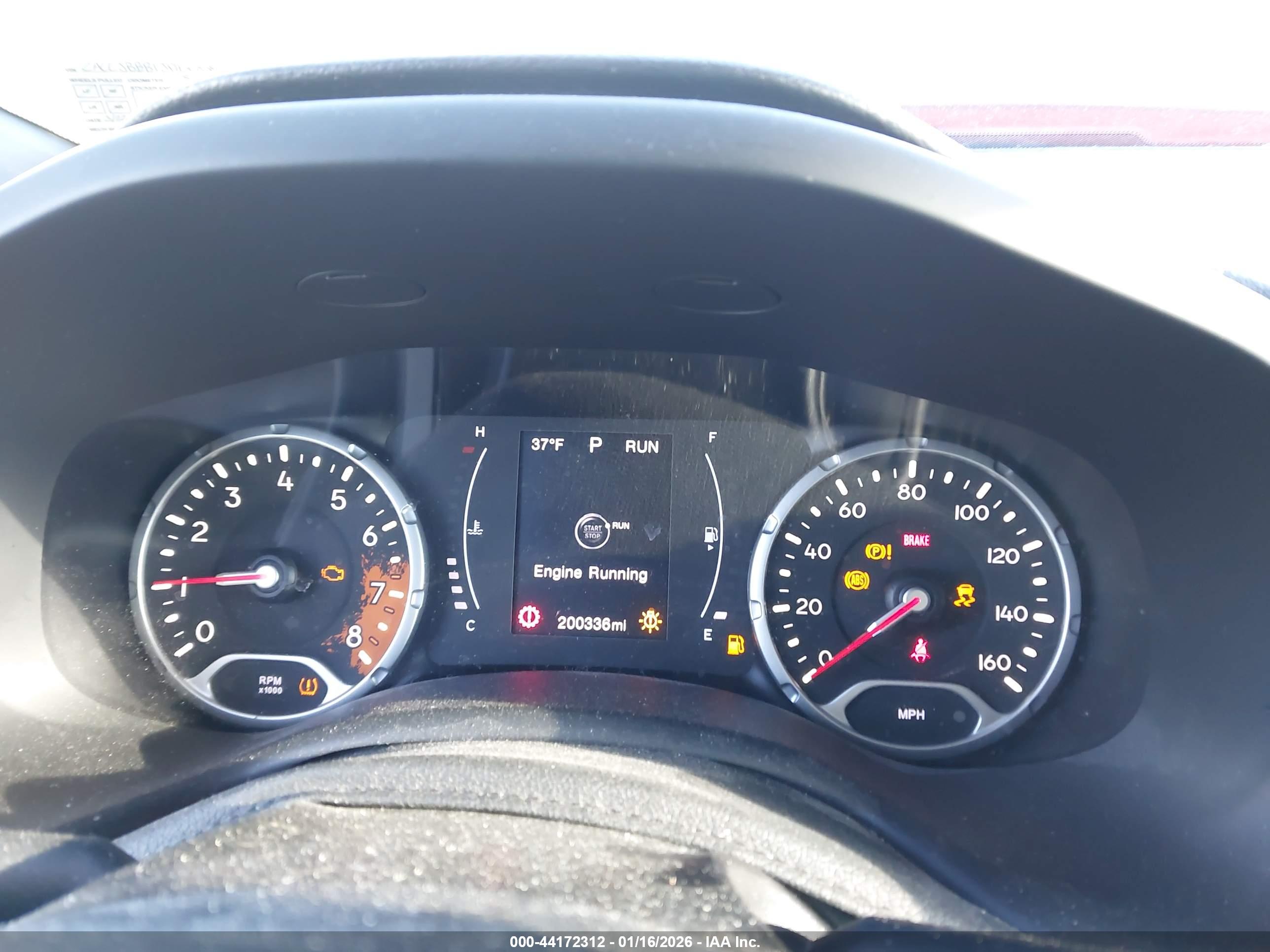 JEEP RENEGADE image 7