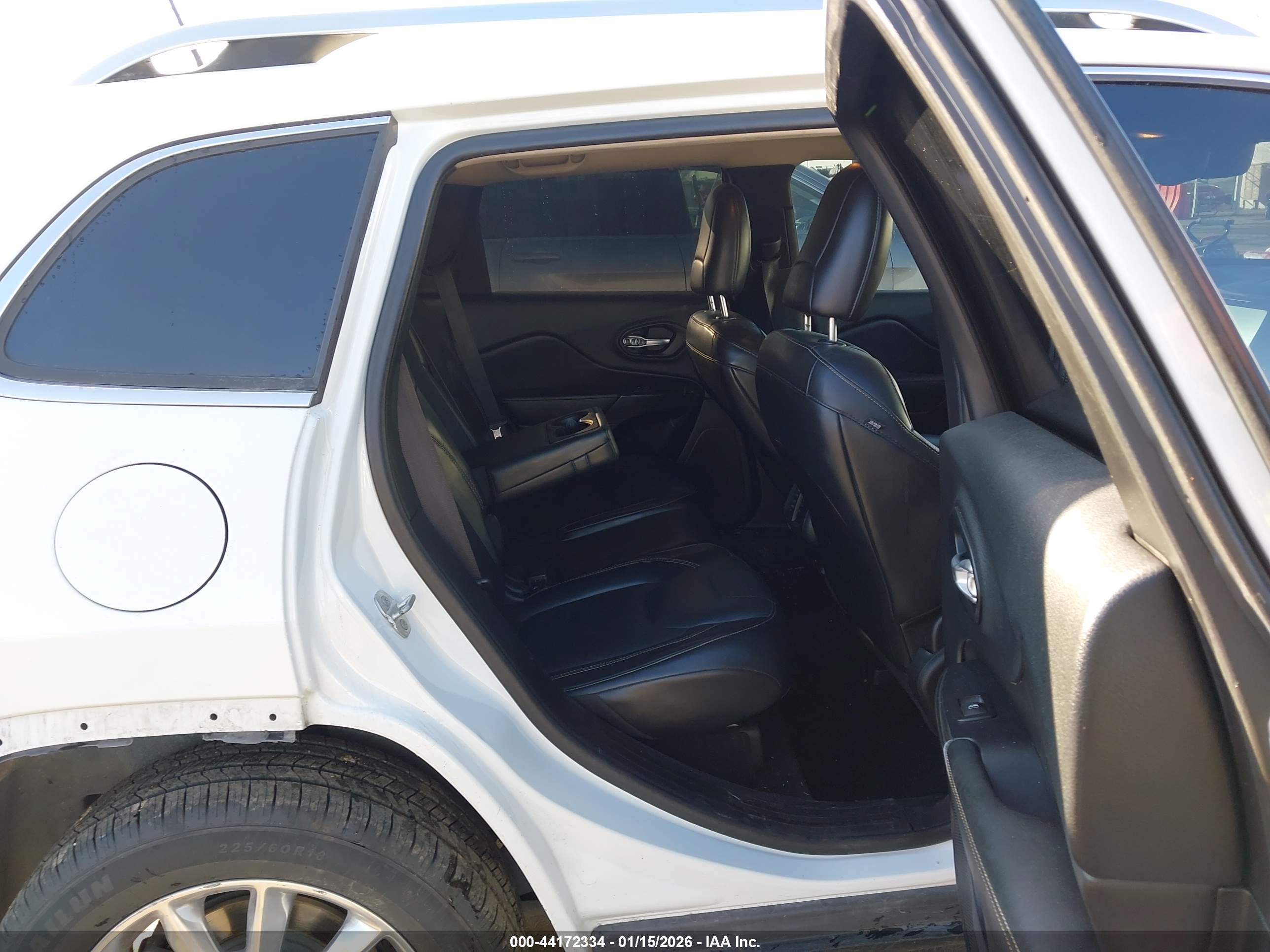 JEEP CHEROKEE image 8