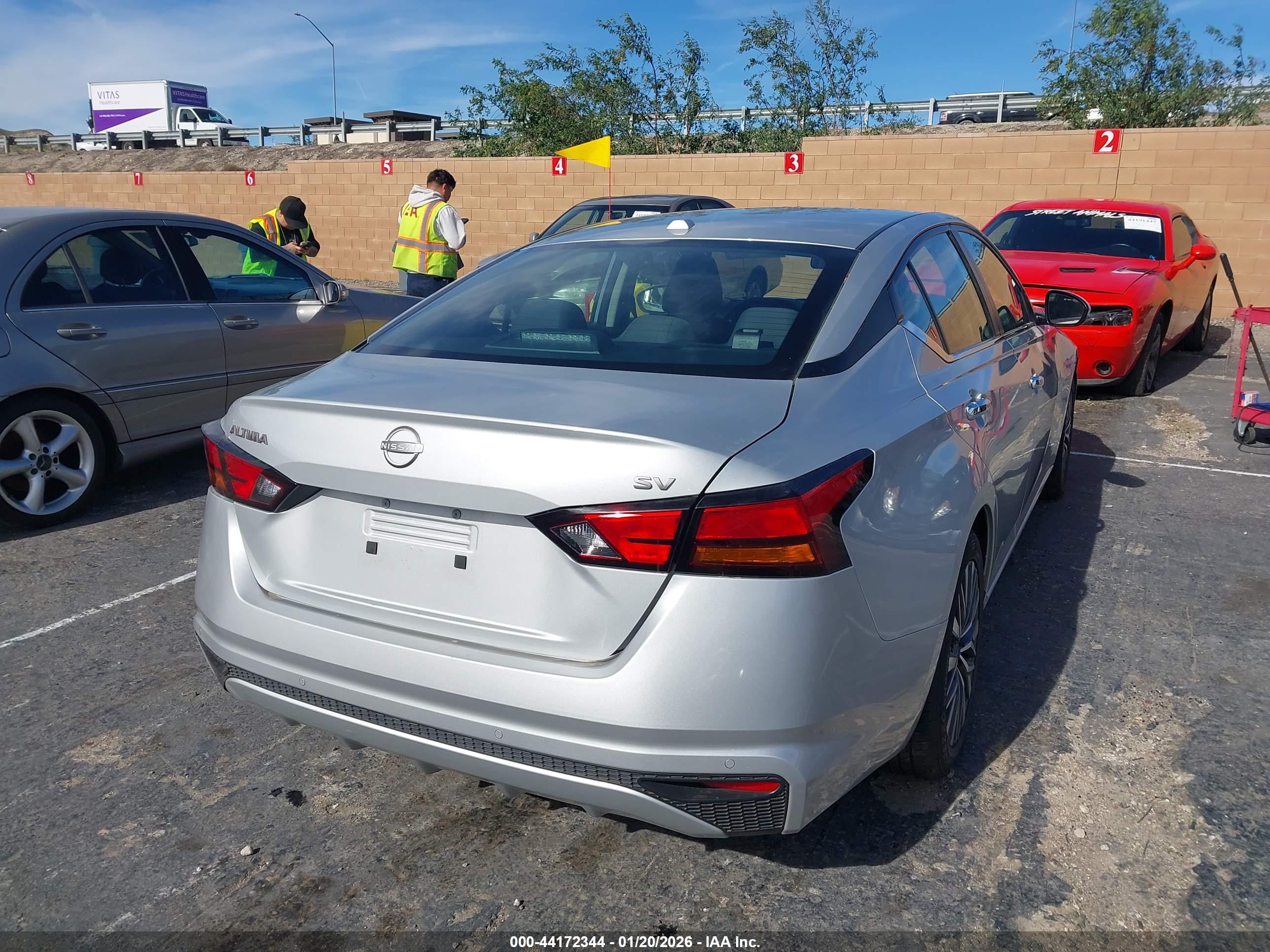 NISSAN ALTIMA image 4