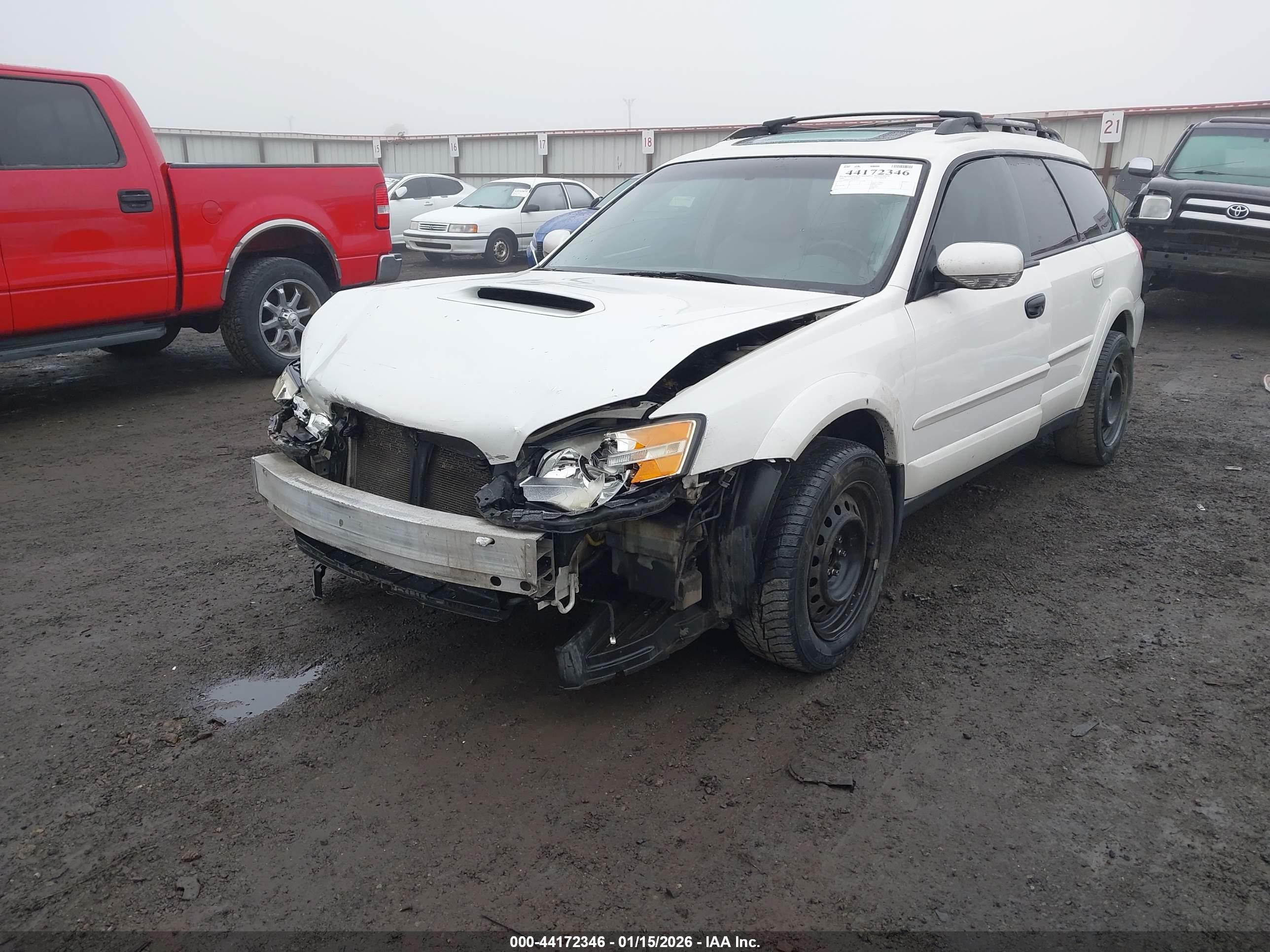 SUBARU OUTBACK image 2